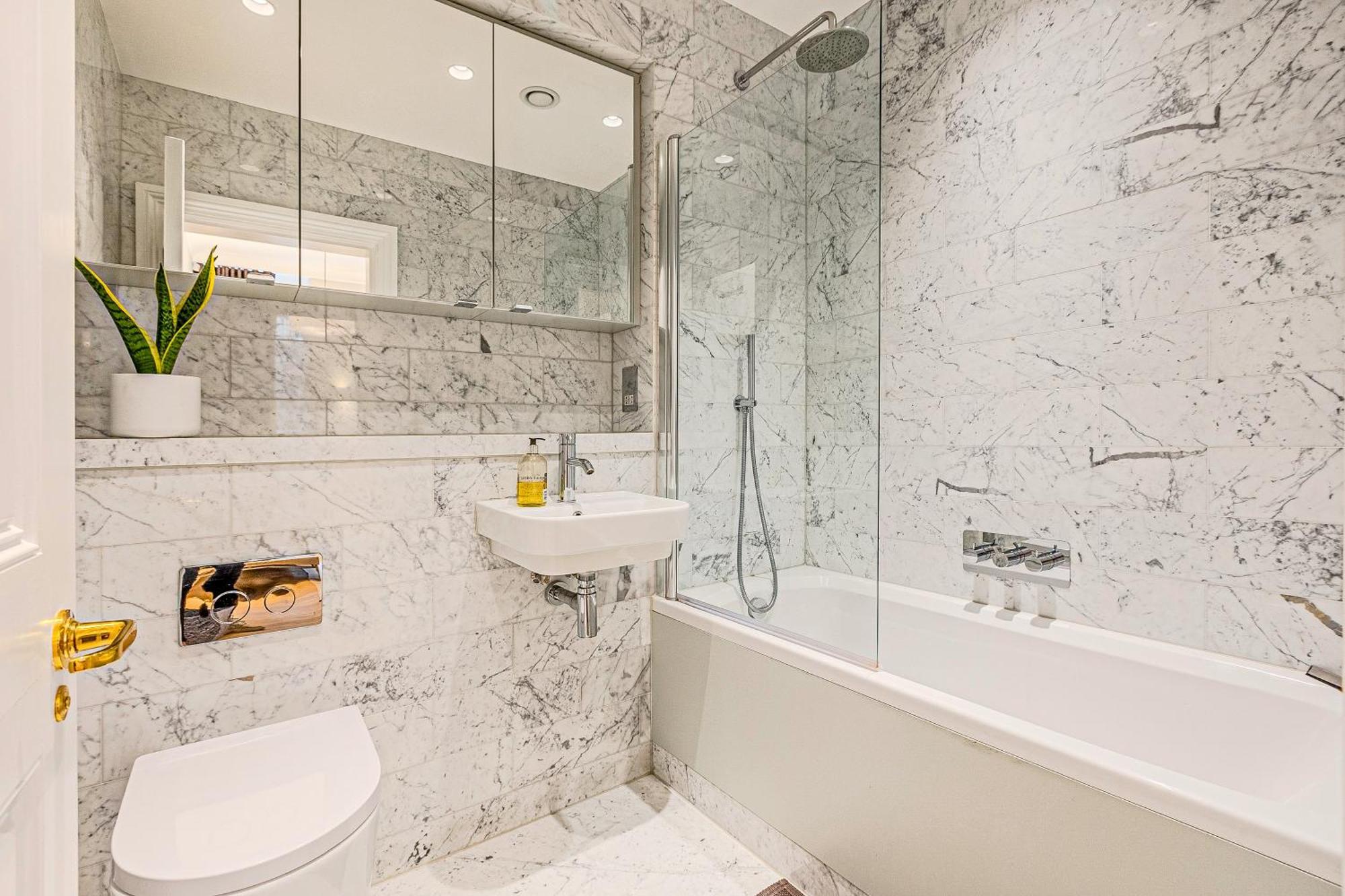 Immense Studio, Prime Location Belgravia, Chelsea London