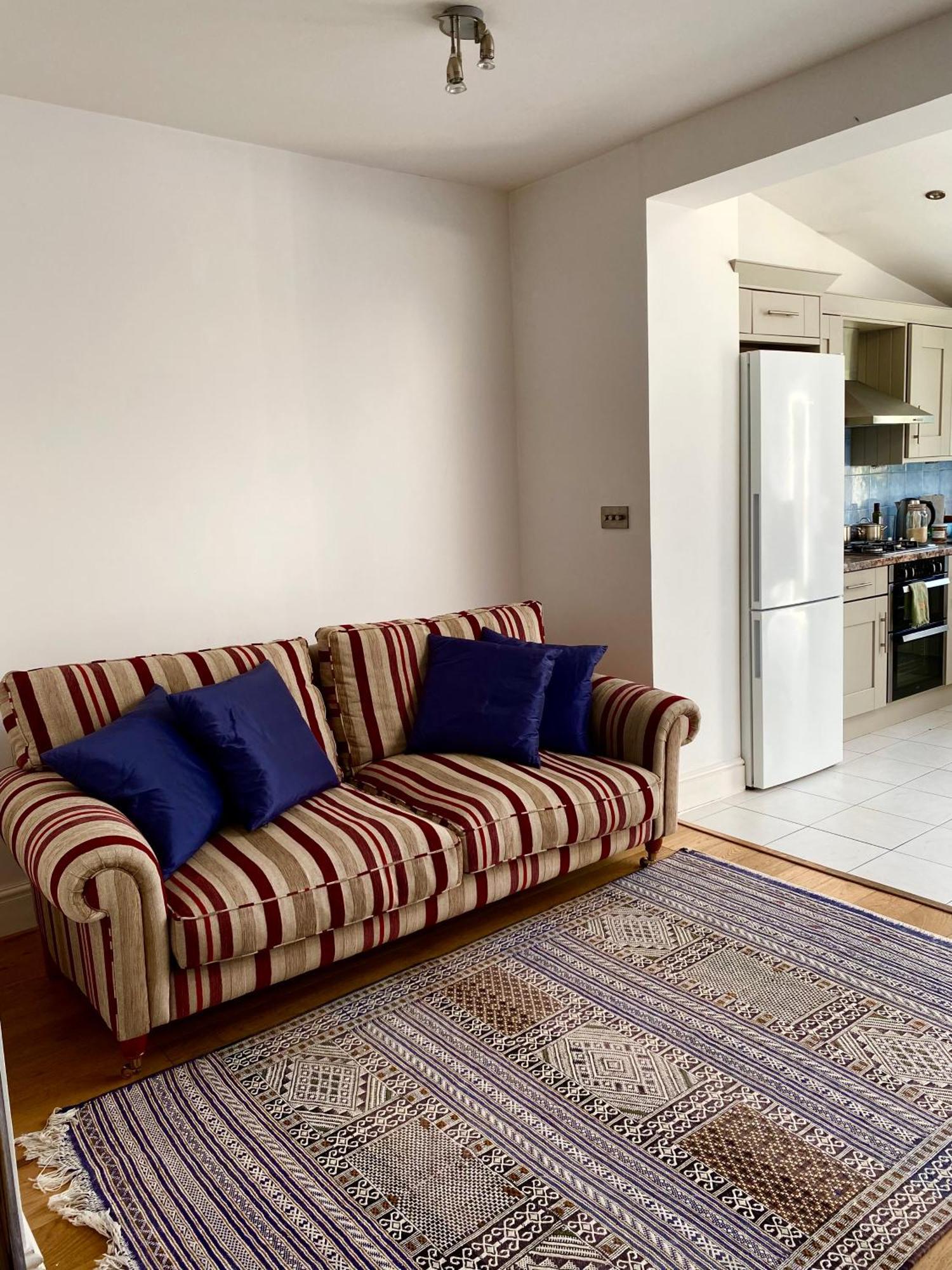 Entire House Wimbledon Guest house