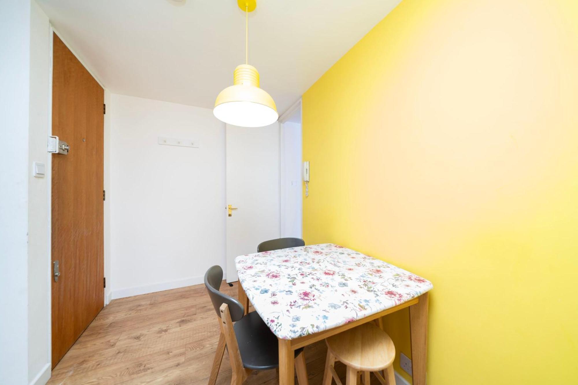 Charming 3br Flat In