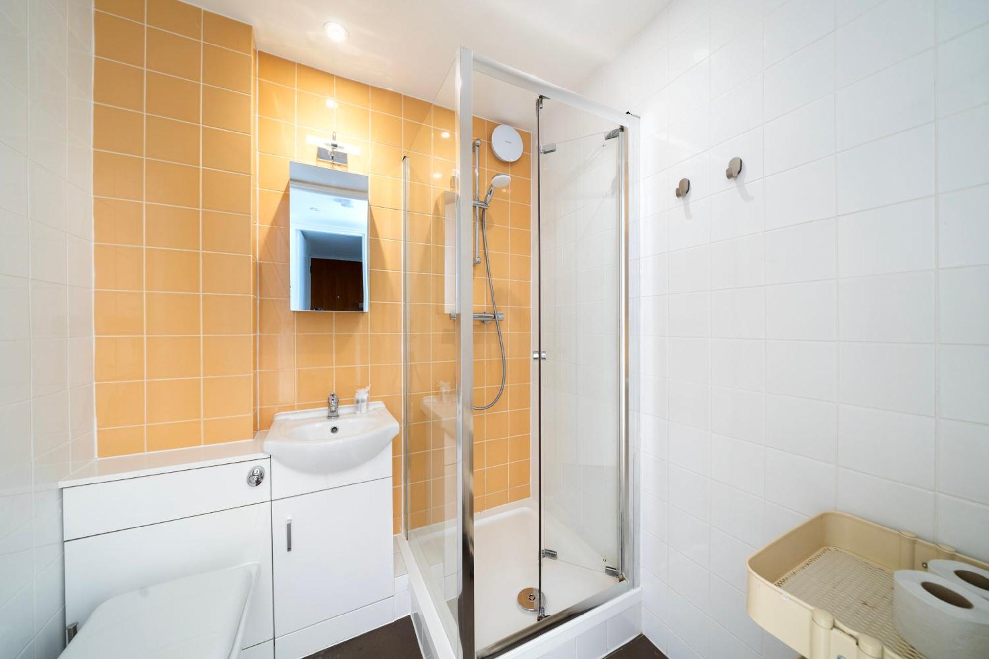Apartment Charming 3br Flat In London