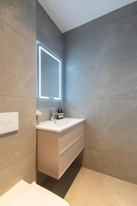Superb 3 Bed Notting Hill *