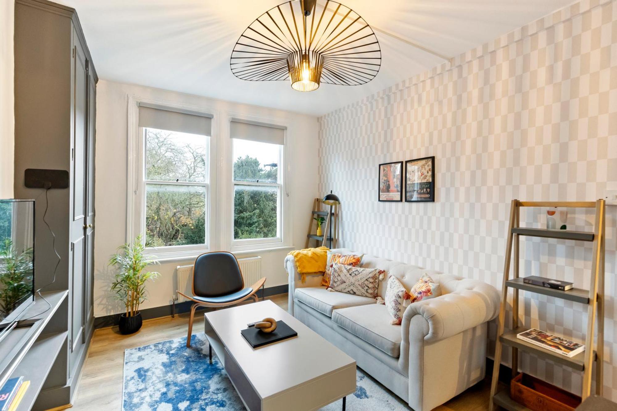 Bright & Airy Rooftop In *