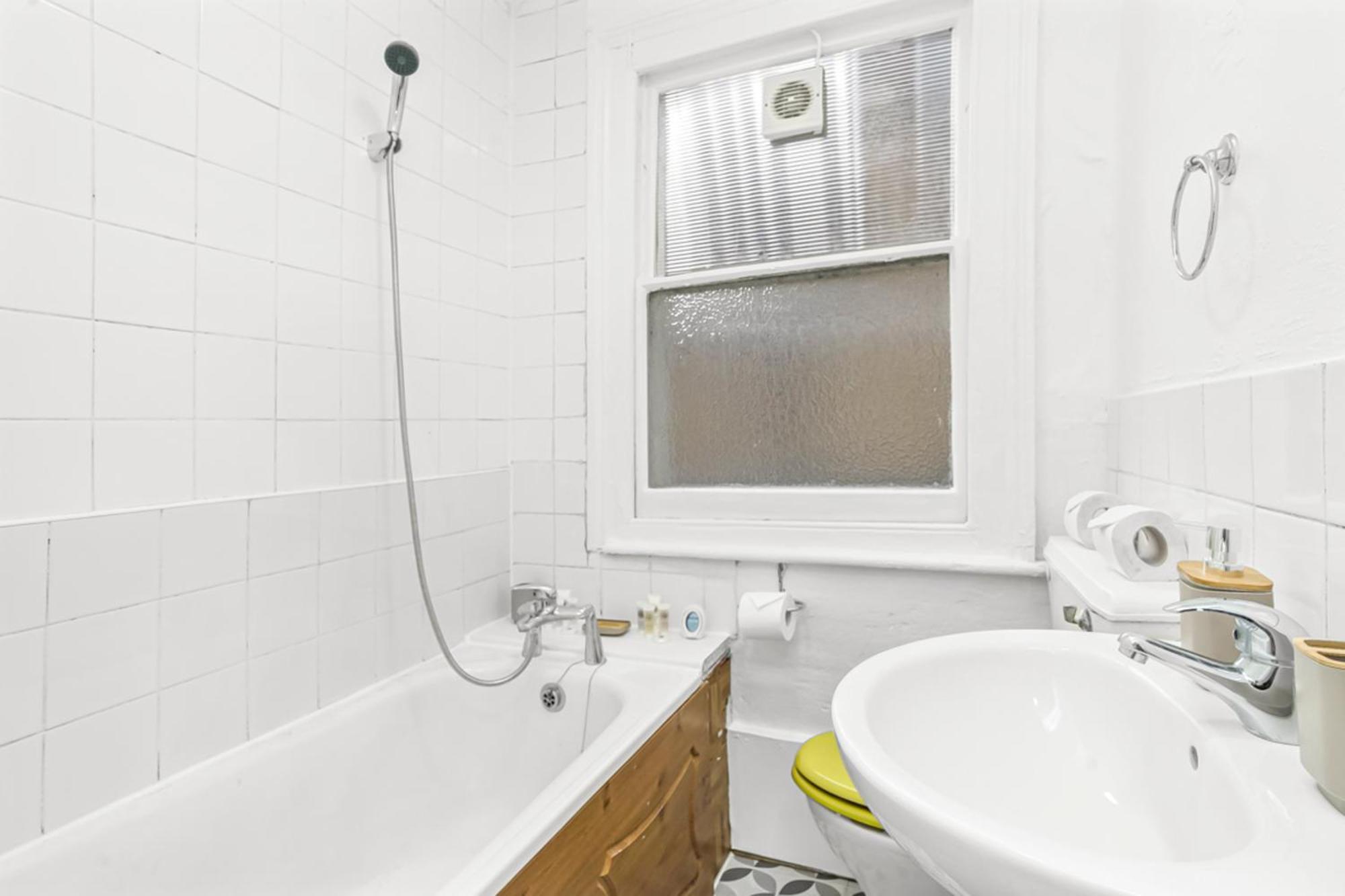 Spacious Retreat 2 Bedroom 5 Guests *