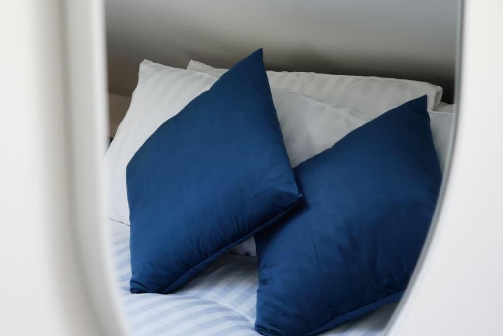 New Central Studio 7 * London