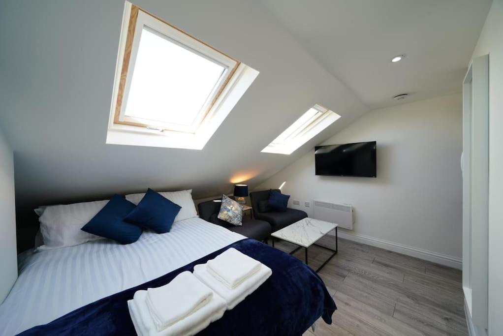 New Central Studio 7 * London