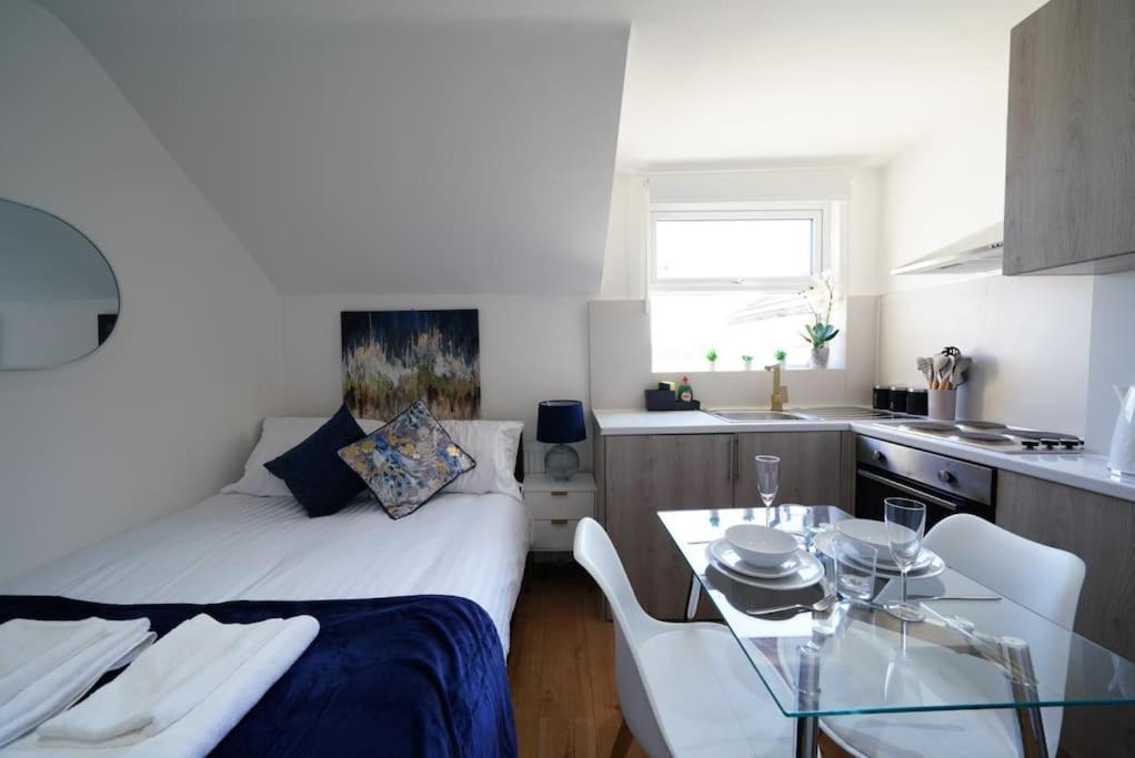 New Private 6 Apartment
