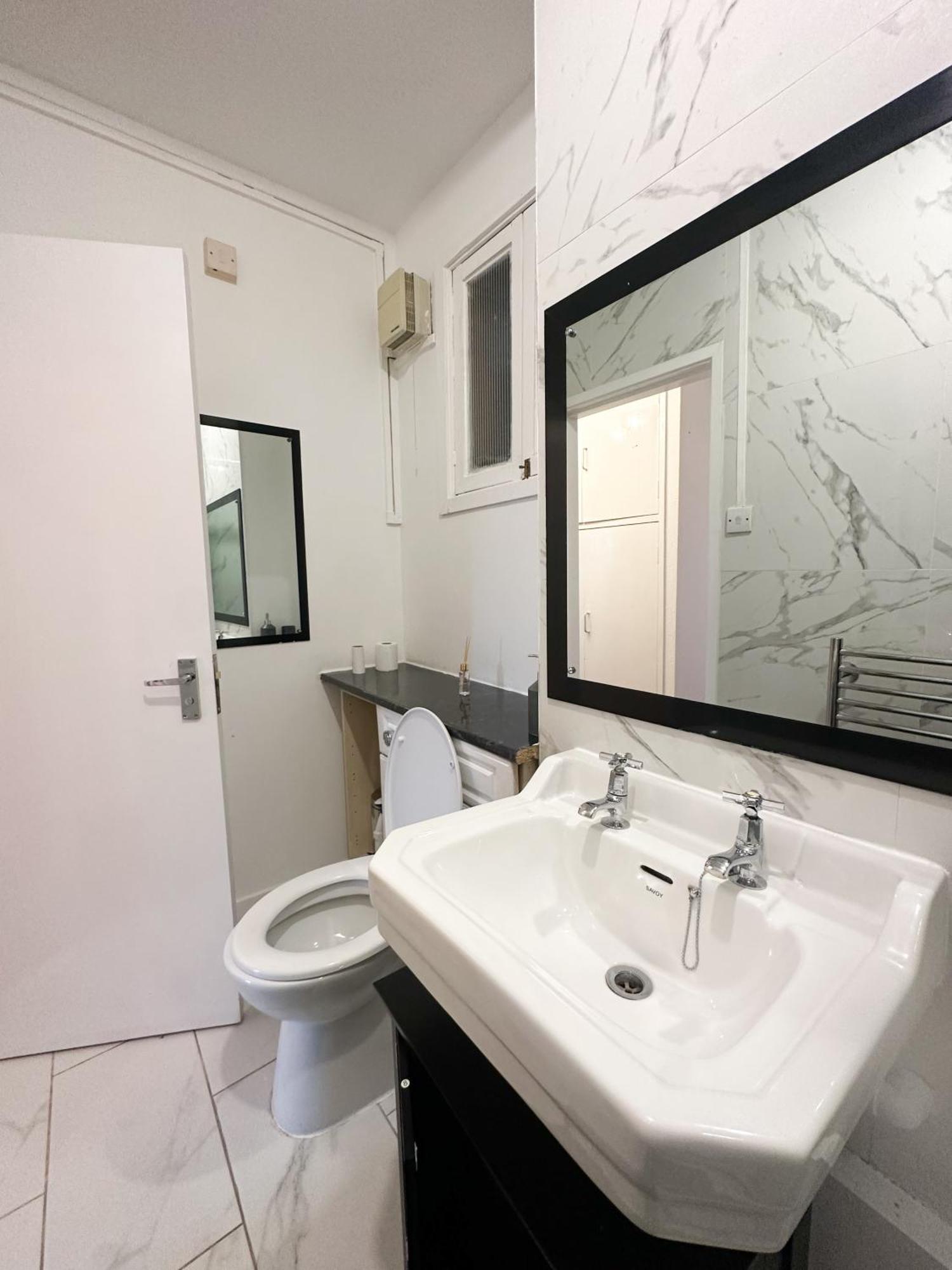Gatesden Apartment London