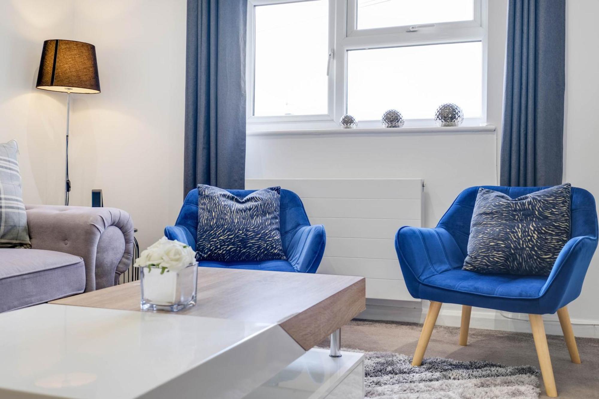 Hanwell 2 Bedroom Maisonette By 360stays * London