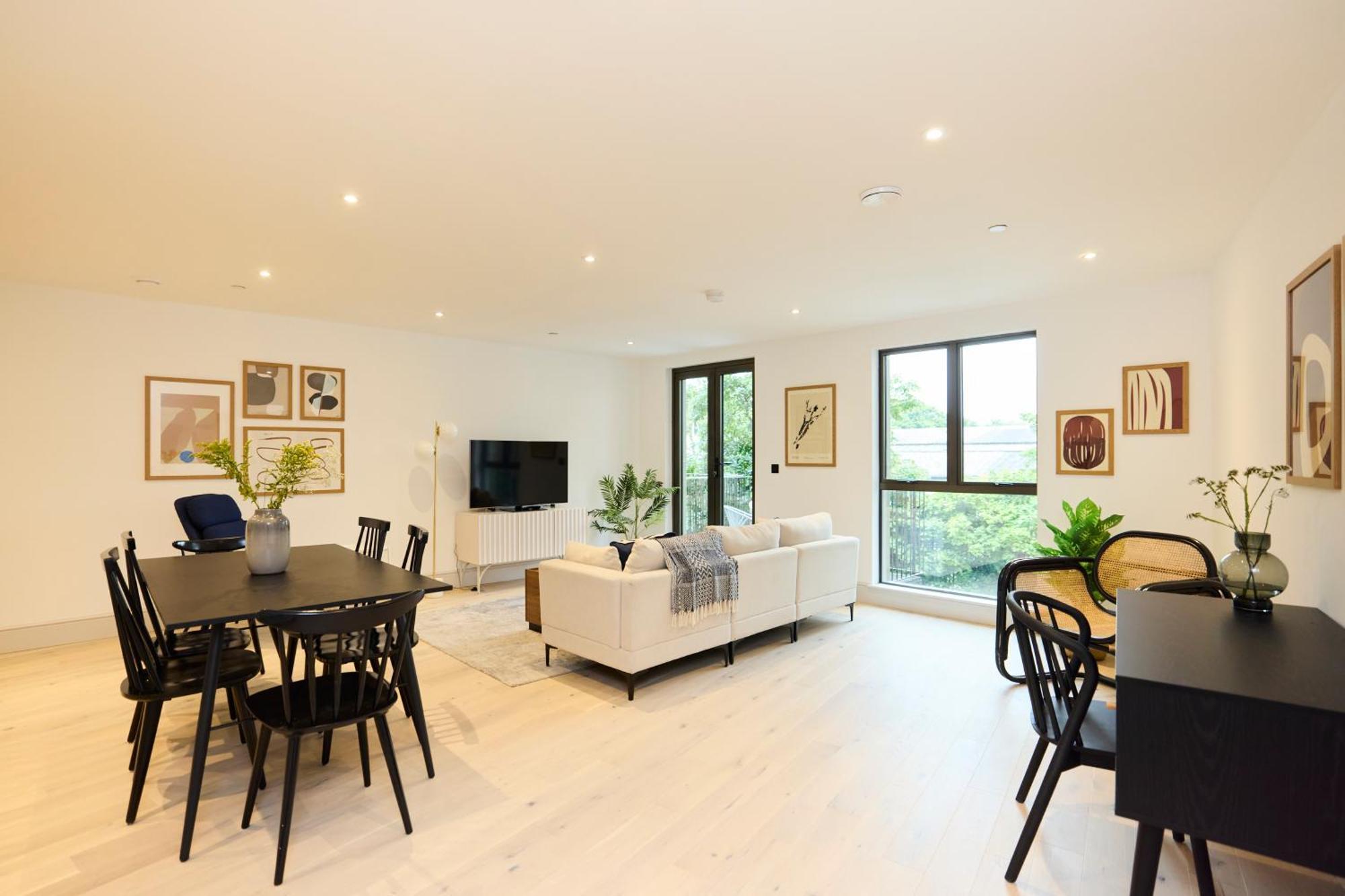 The South Wimbledon Place - Adorable 2bdr Flat With Balcony Leilighet *