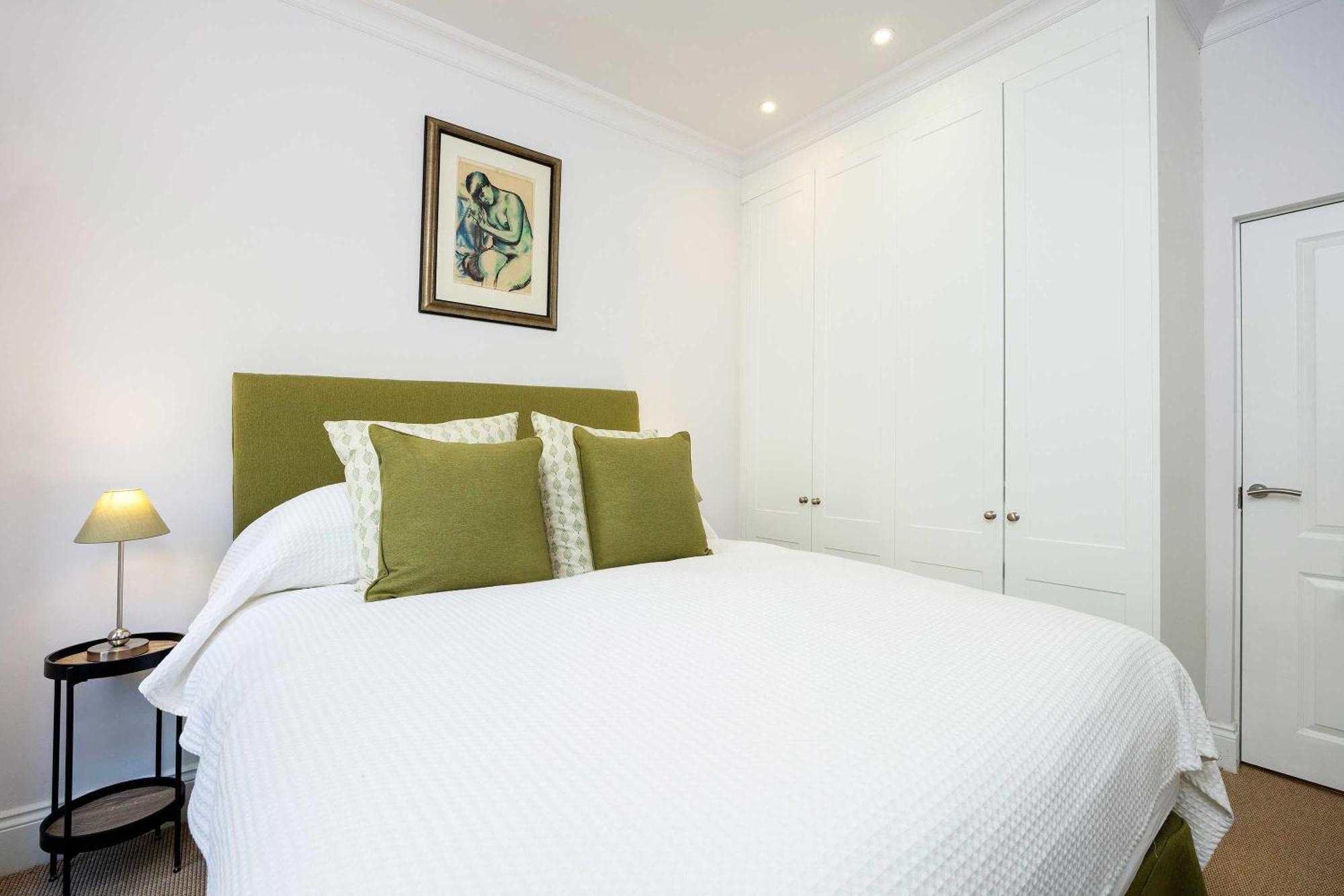 Veeve - Cosy Chic In Chelsea Apartment London
