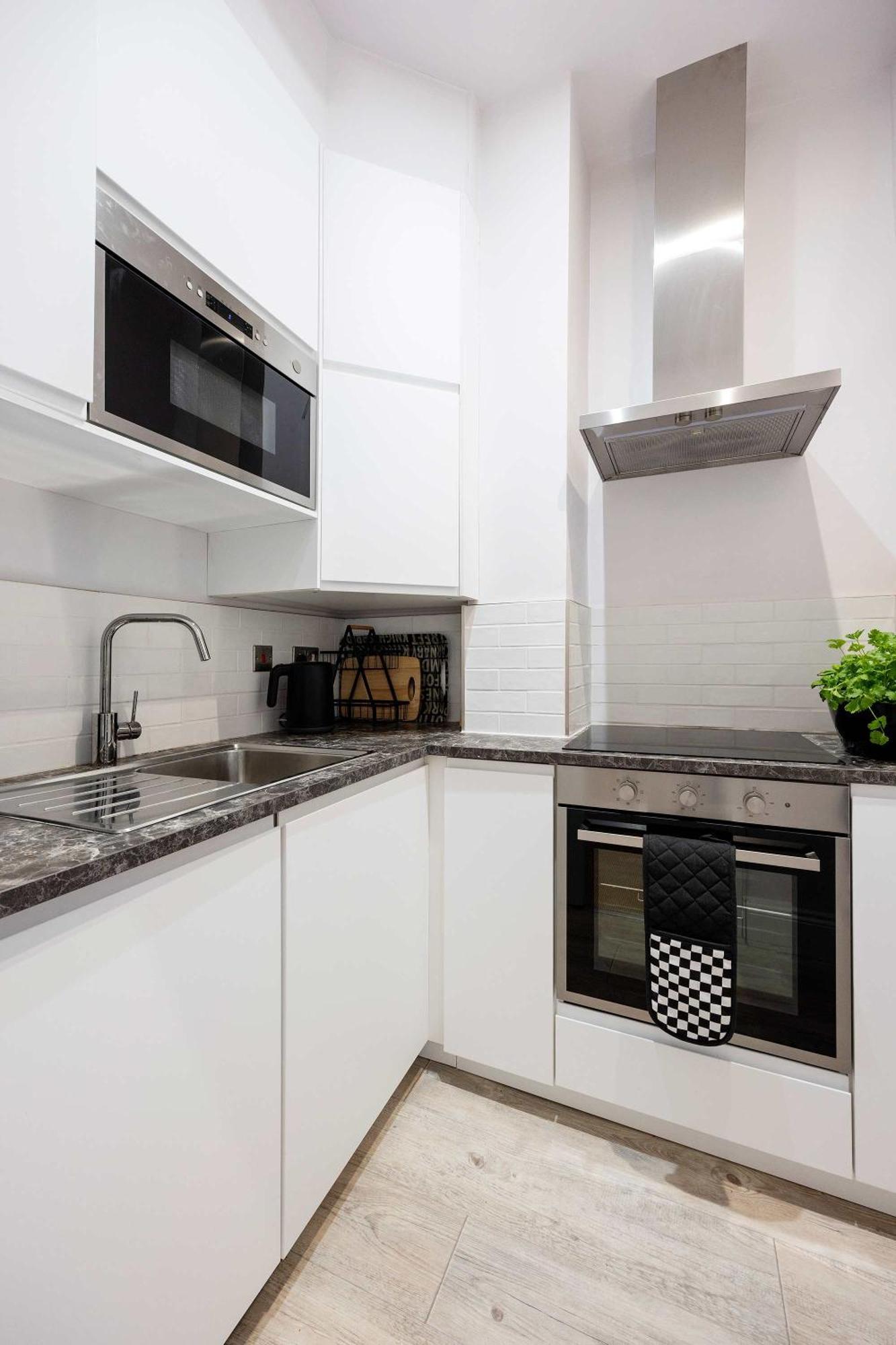 Veeve - Cosy Chic In Chelsea Apartment *