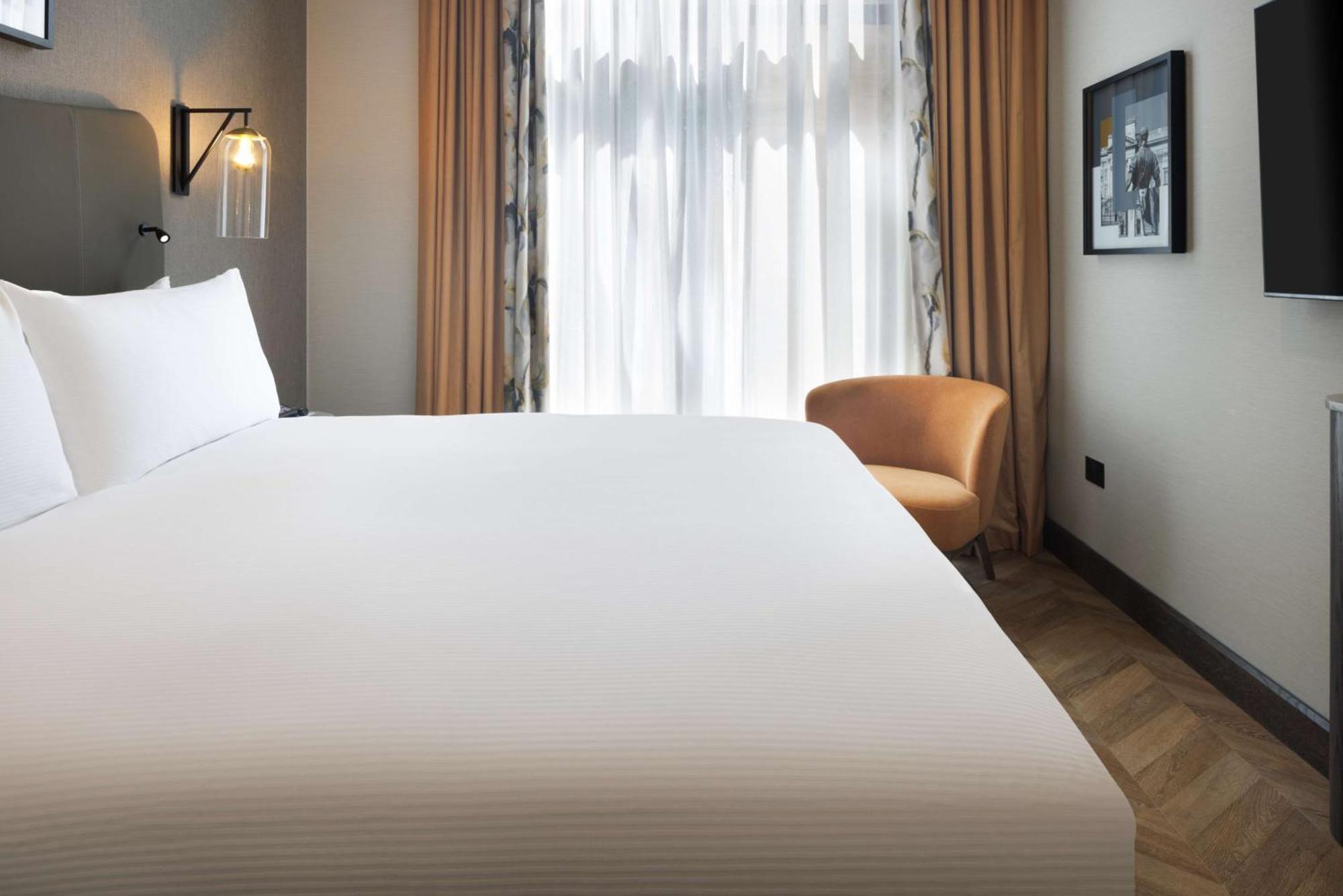 Doubletree By Hilton Victoria 4*