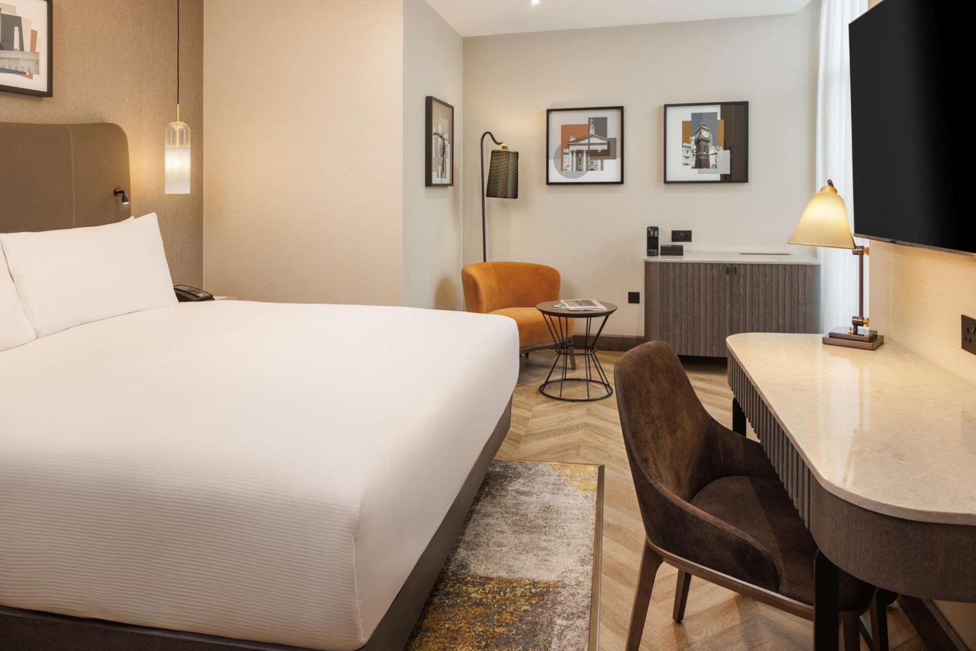 Doubletree By Hilton Victoria Hotel 4*