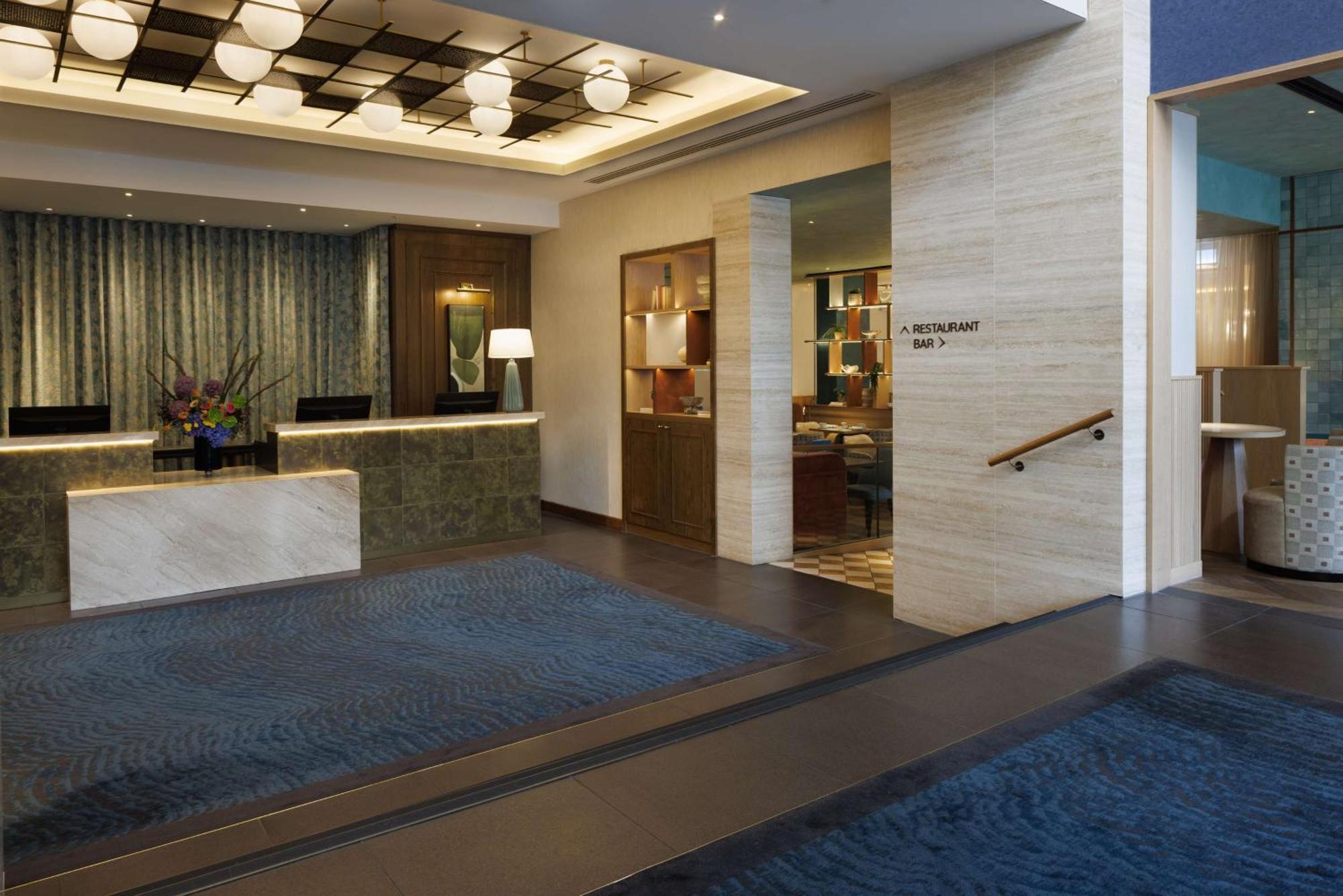 Doubletree By Hilton Victoria Hotel 4*
