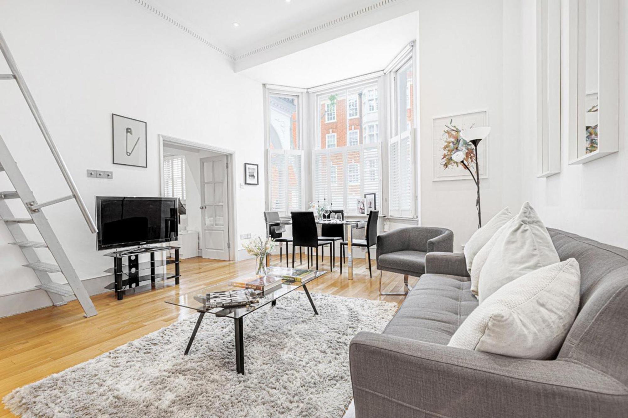 Boltons Court - 1 Bed Apartment London