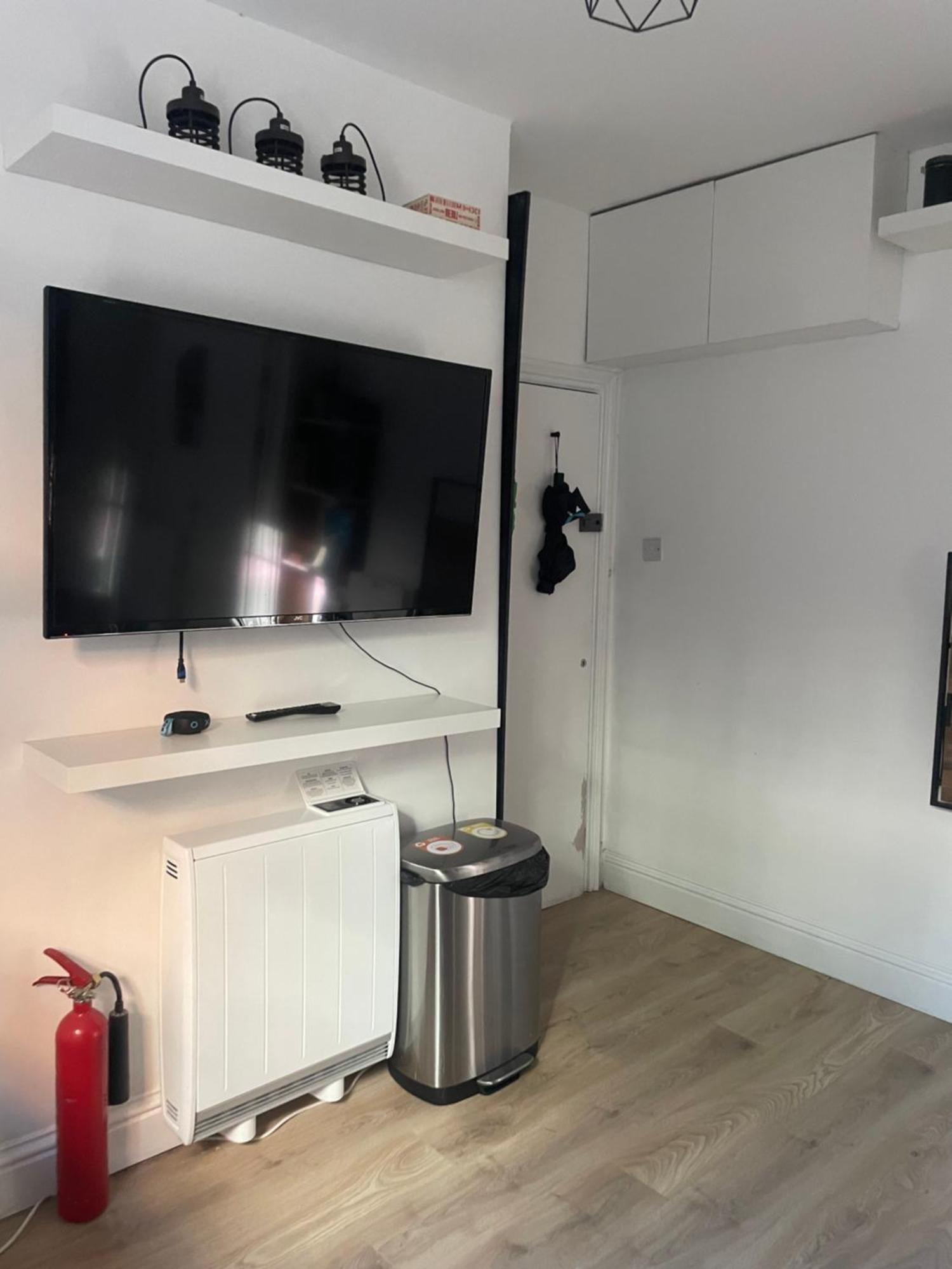 Apartment Little Victorian Conversion London