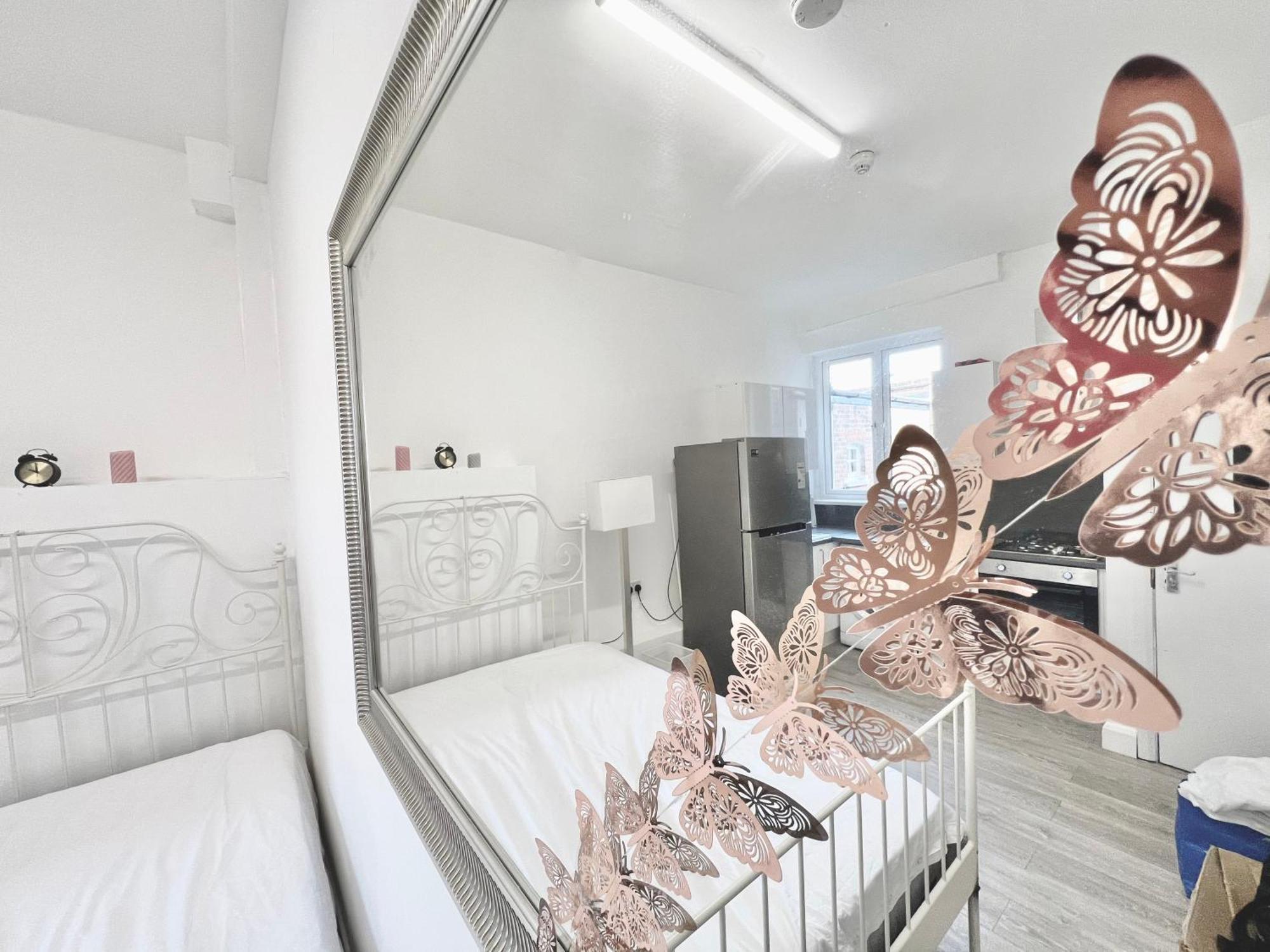 Apartment Complete Flat Netflix And Fast Wifi *