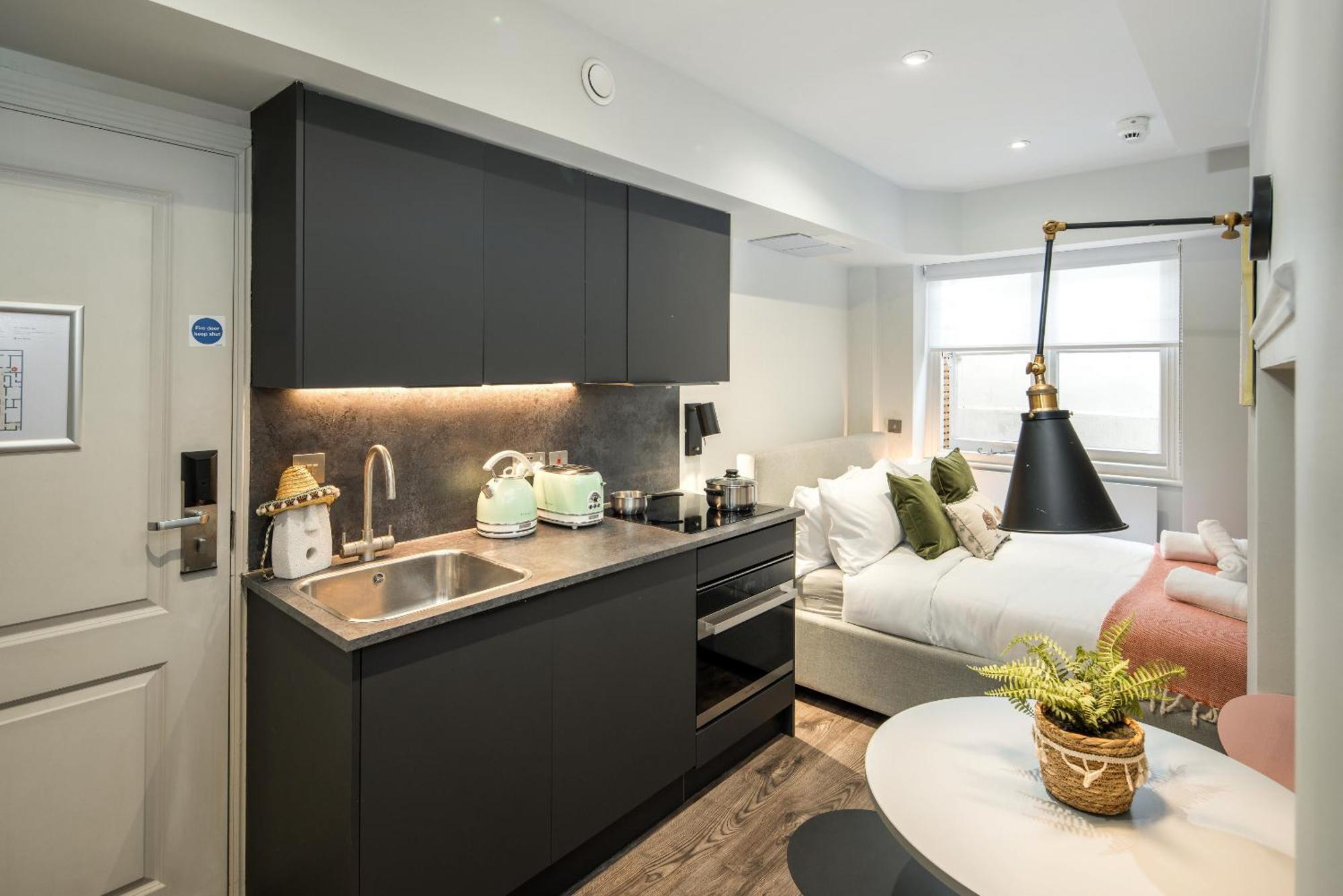 Hyde Park By Sleepy Apartment *