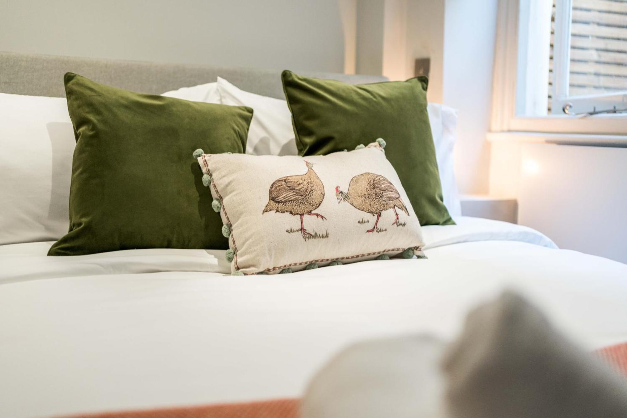 Hyde Park By Sleepy Apartment London