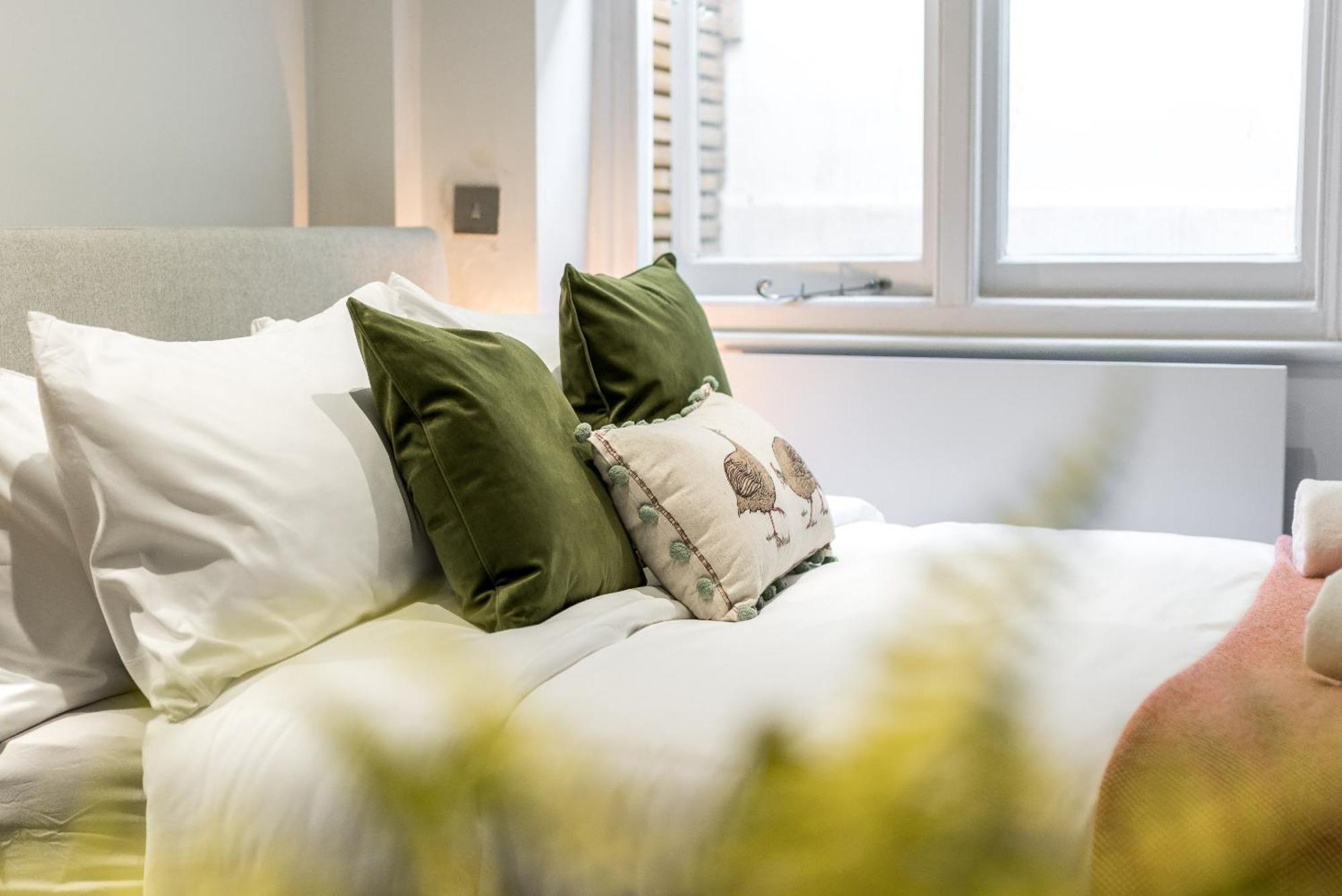 Hyde Park By Sleepy Apartment