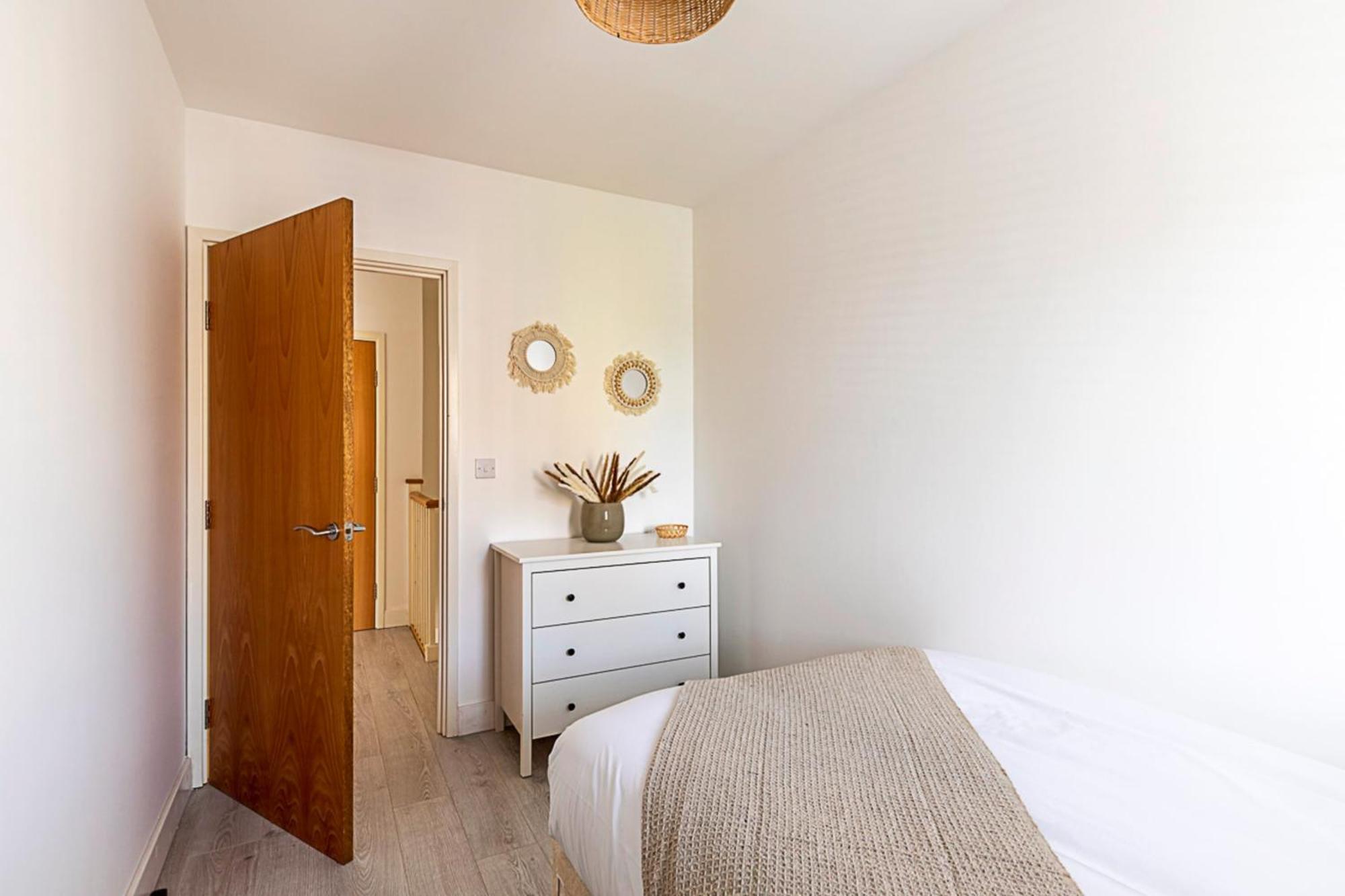 Semi-detached House With Modern Bespoke Interior *