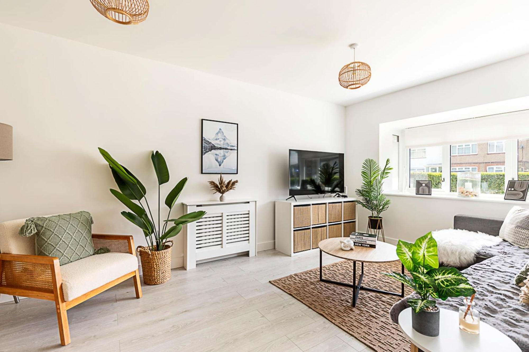 Holiday home Semi-detached House With Modern Bespoke Interior *