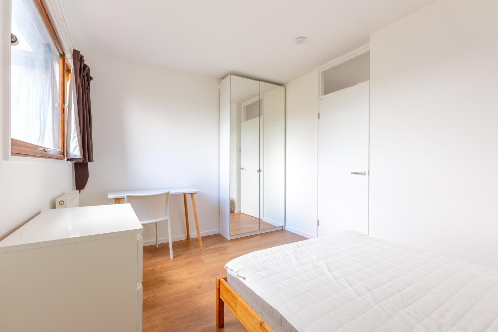 Unique Spacious Central 3 Bedroom With Rooftop Terrace Leilighet London