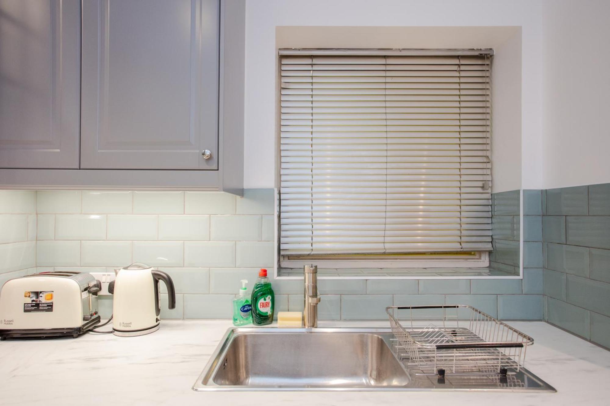 Apartment 1 Bedroom On The Riverbank Near St Paul's