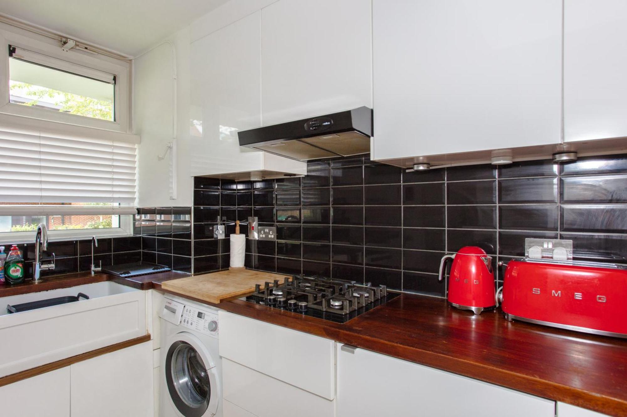 Modern 3 Bedroom In Brixton * Londen