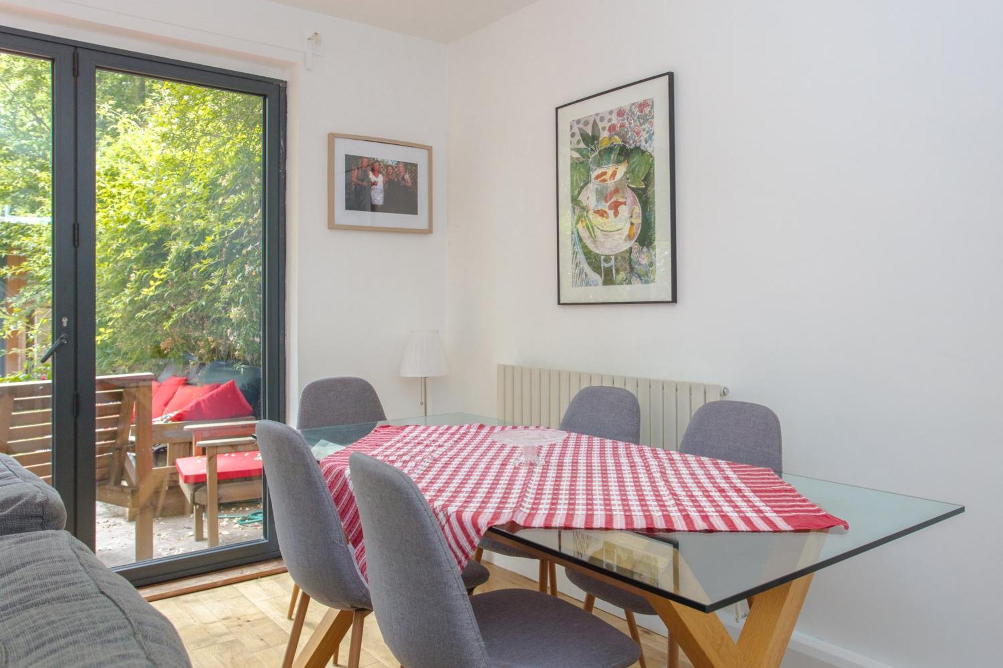 Appartement Modern 3 Bedroom In Brixton Londen
