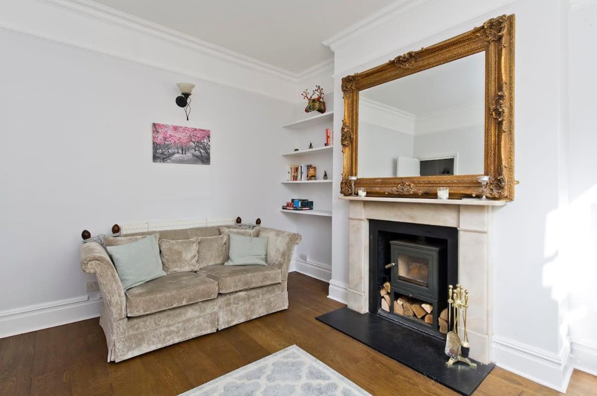 Appartement Charming 2-bed Near Buckingham Palace Londen