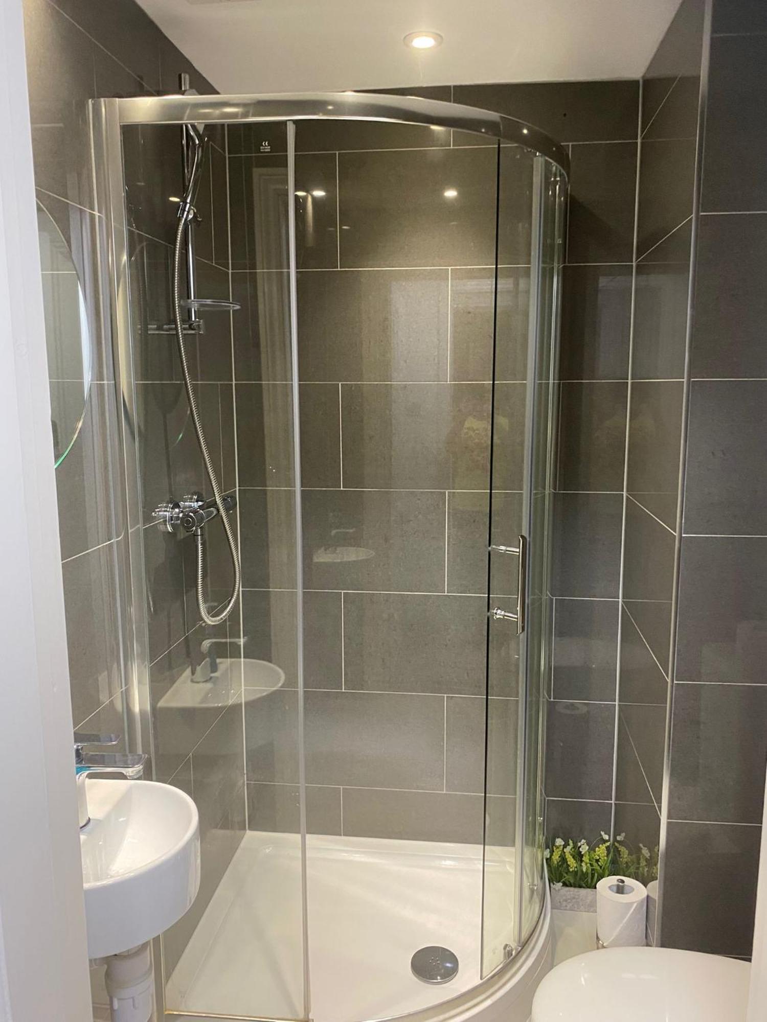 Premium Over Looking Canary Wharf Towers Apartment *