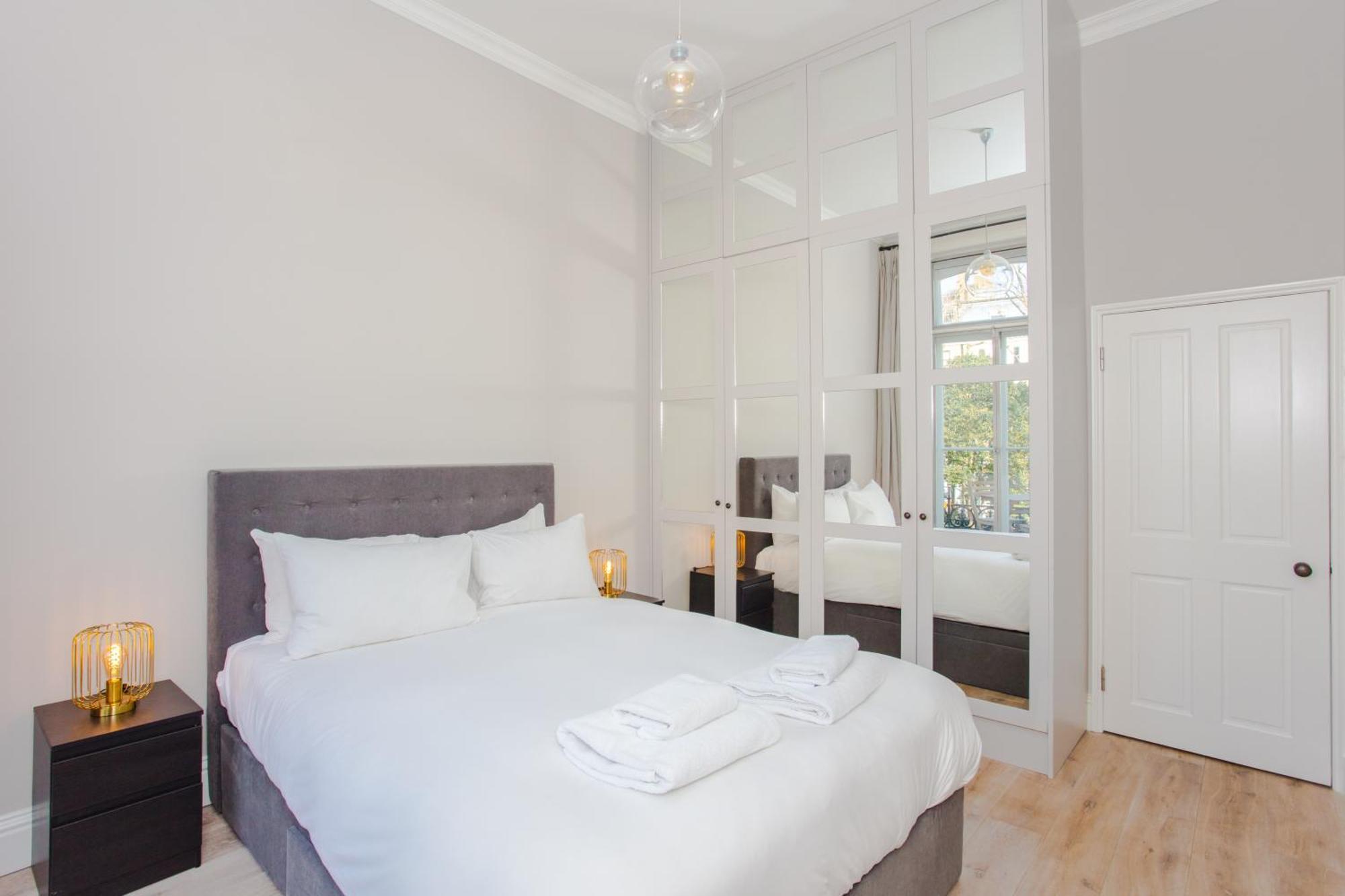 Apartment Modern & Spacious 1 Bedroom In London