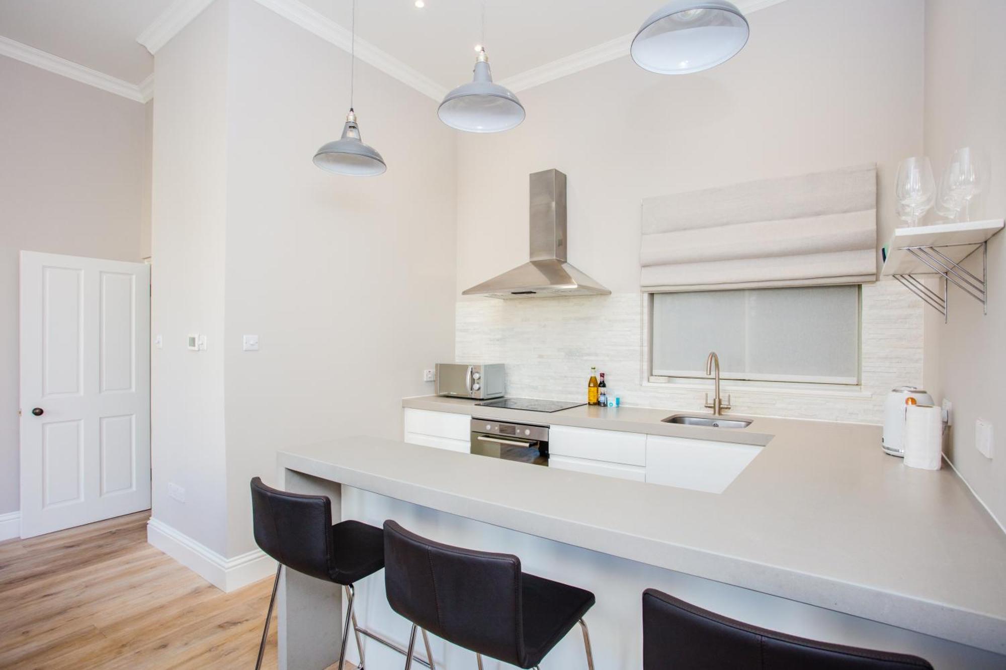 Modern & Spacious 1 Bedroom In London