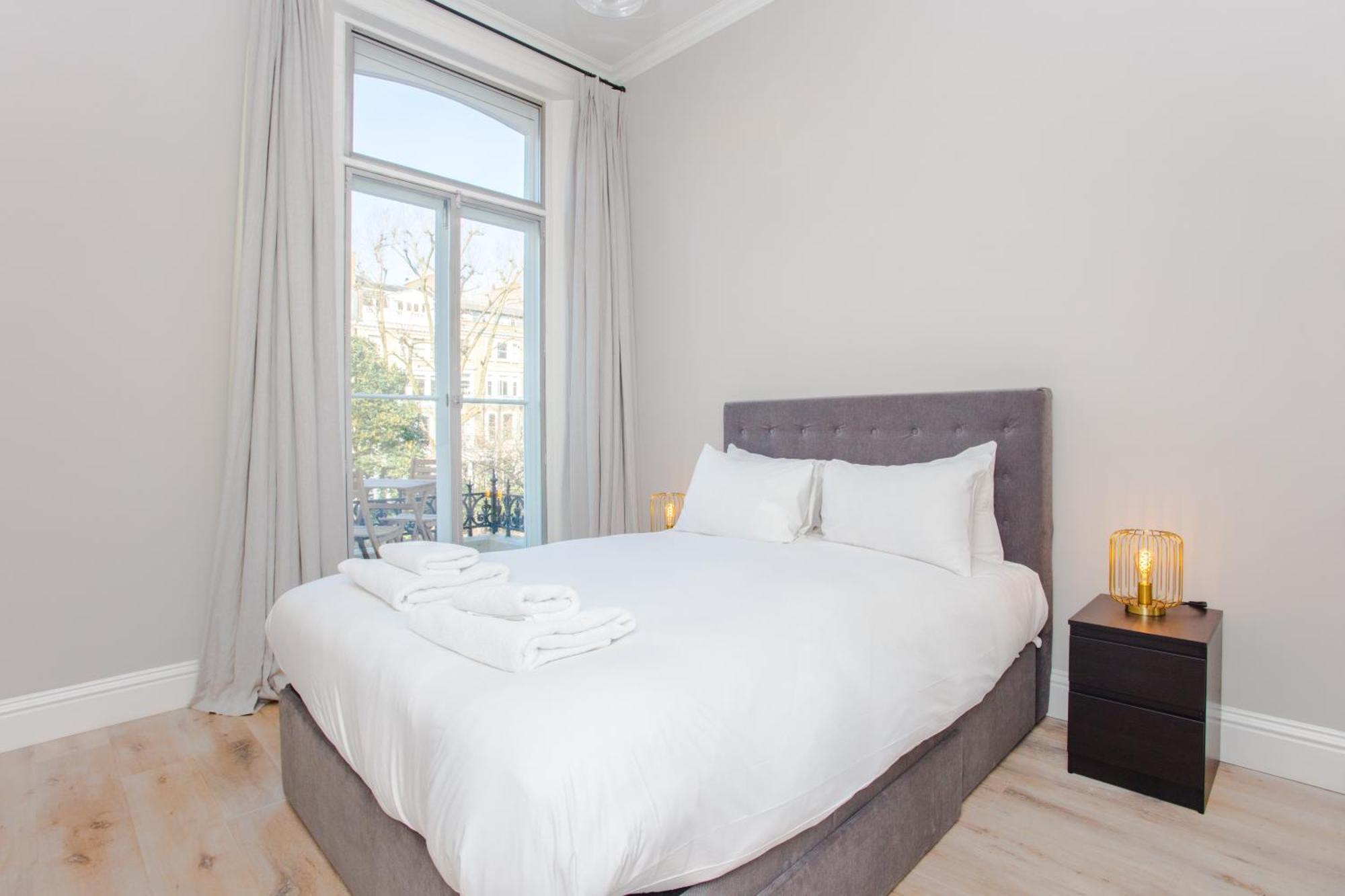Apartment Modern & Spacious 1 Bedroom In