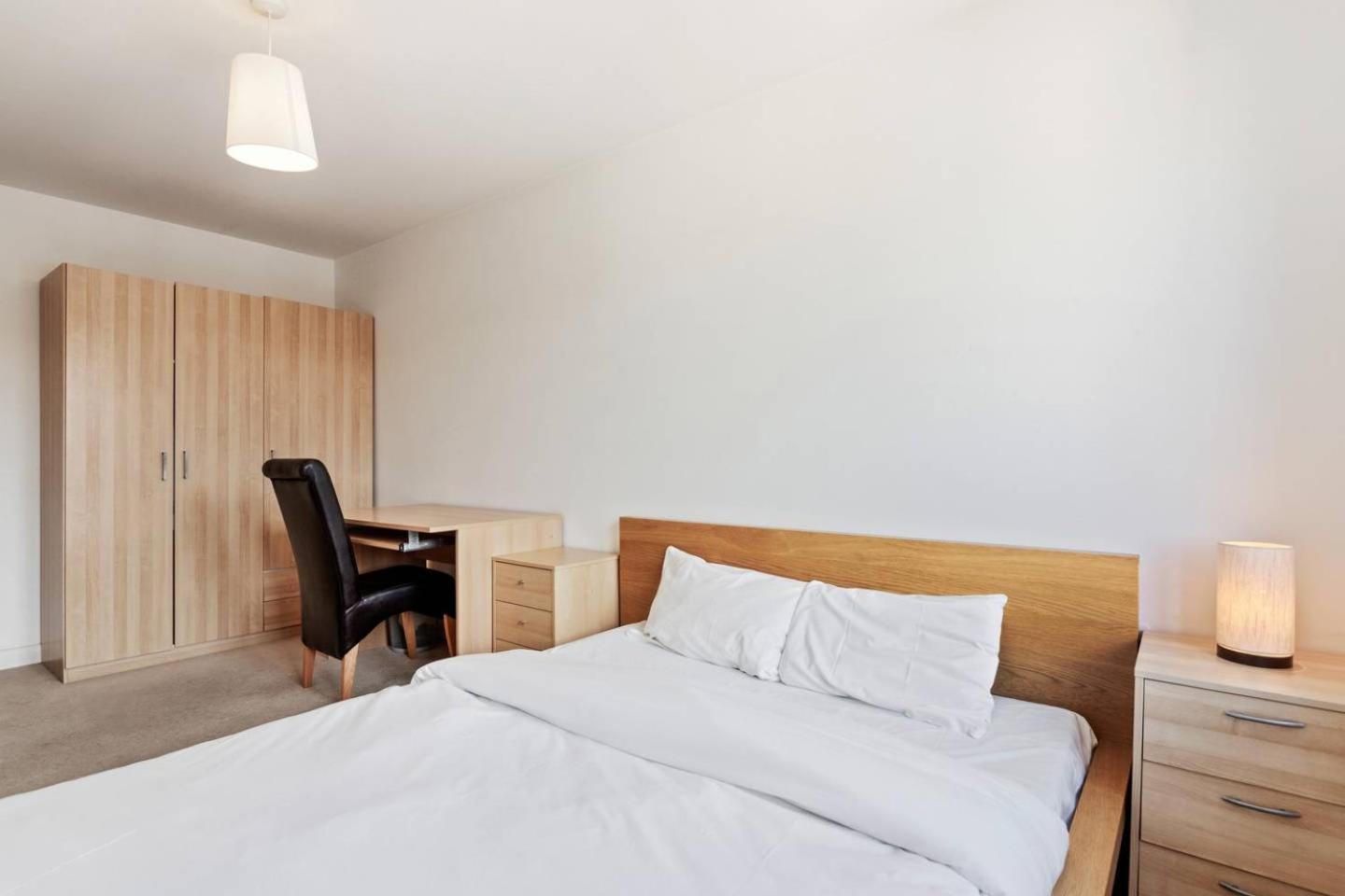 Modern 2 Bedroom In Homerton *