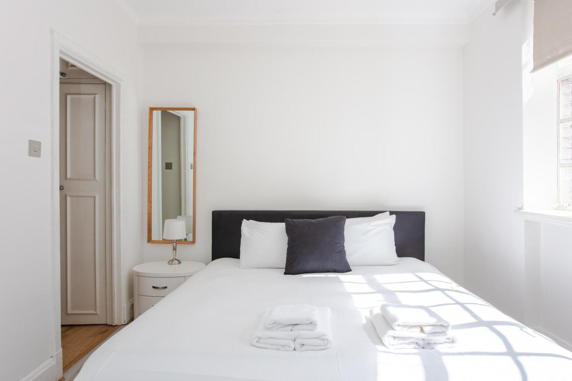 Modern 2 Bedroom In Marble Arch Leilighet