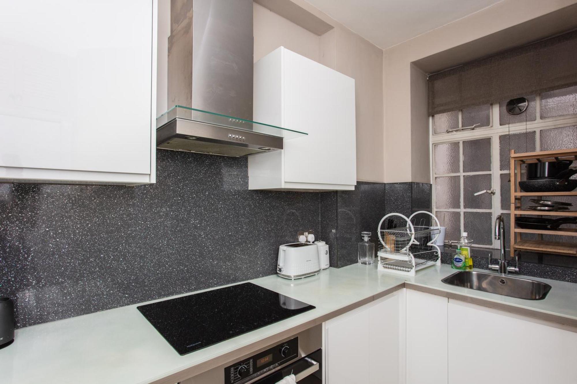 Modern 2 Bedroom In Marble Arch Leilighet *
