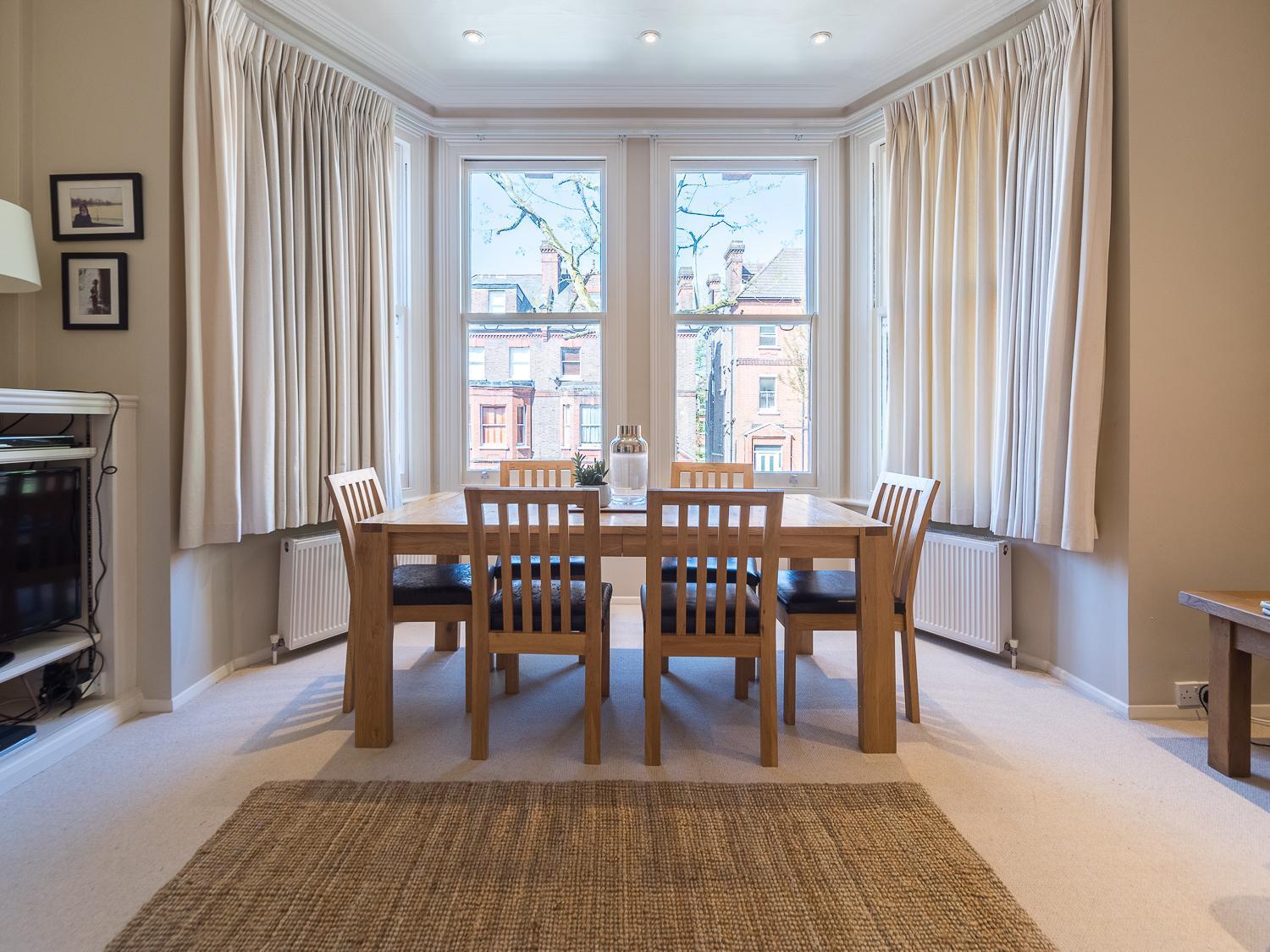 Homely 2 Bedroom Victorian In Hampstead Apartment London