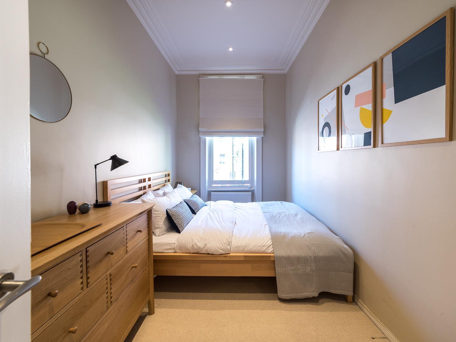 Homely 2 Bedroom Victorian In Hampstead Apartment