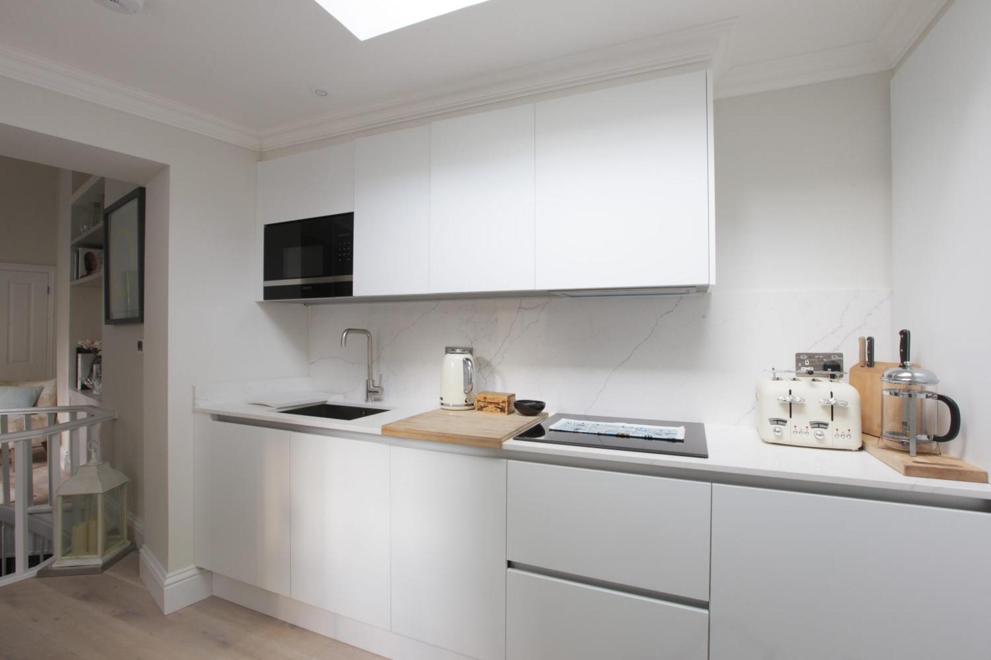 Newly Refurbished 1 Bedroom In Vibrant Notting Hill London