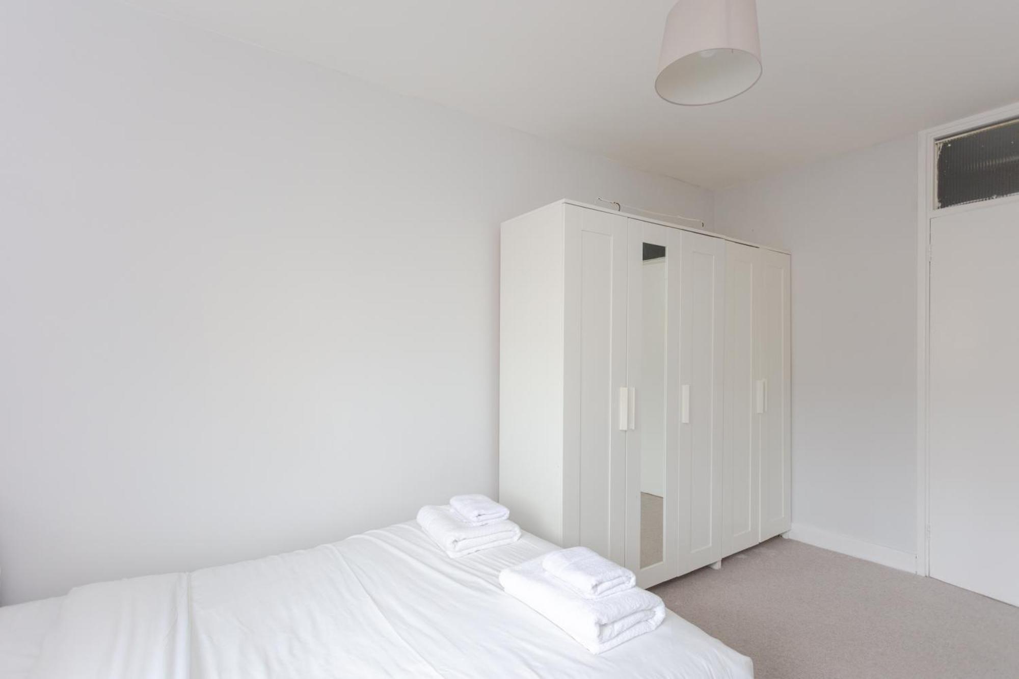 Spacious 3 Bedroom Flat In The Heart Of Shoreditch * Londres