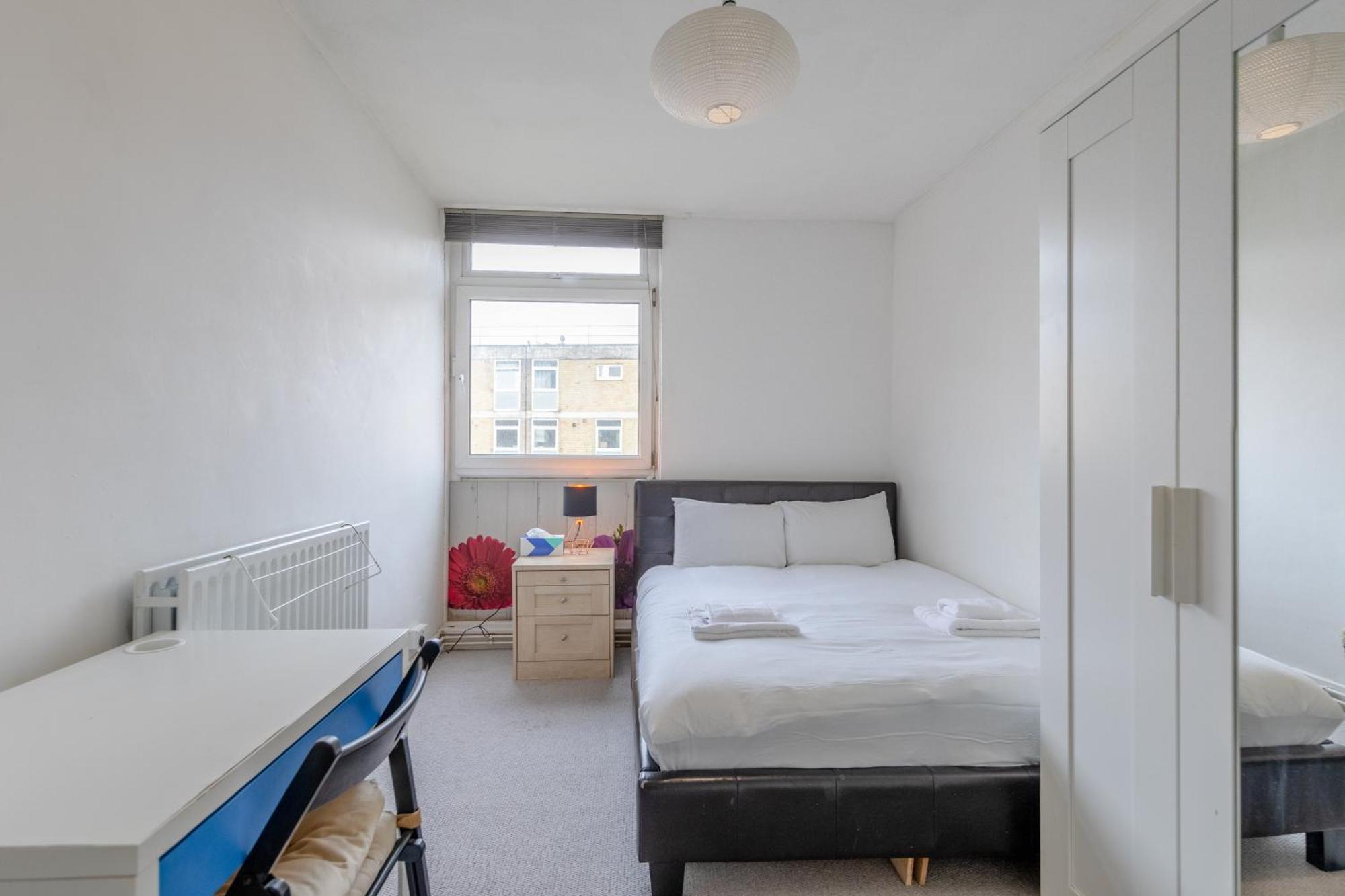 Spacious 3 Bedroom Flat In The Heart Of Shoreditch Londres
