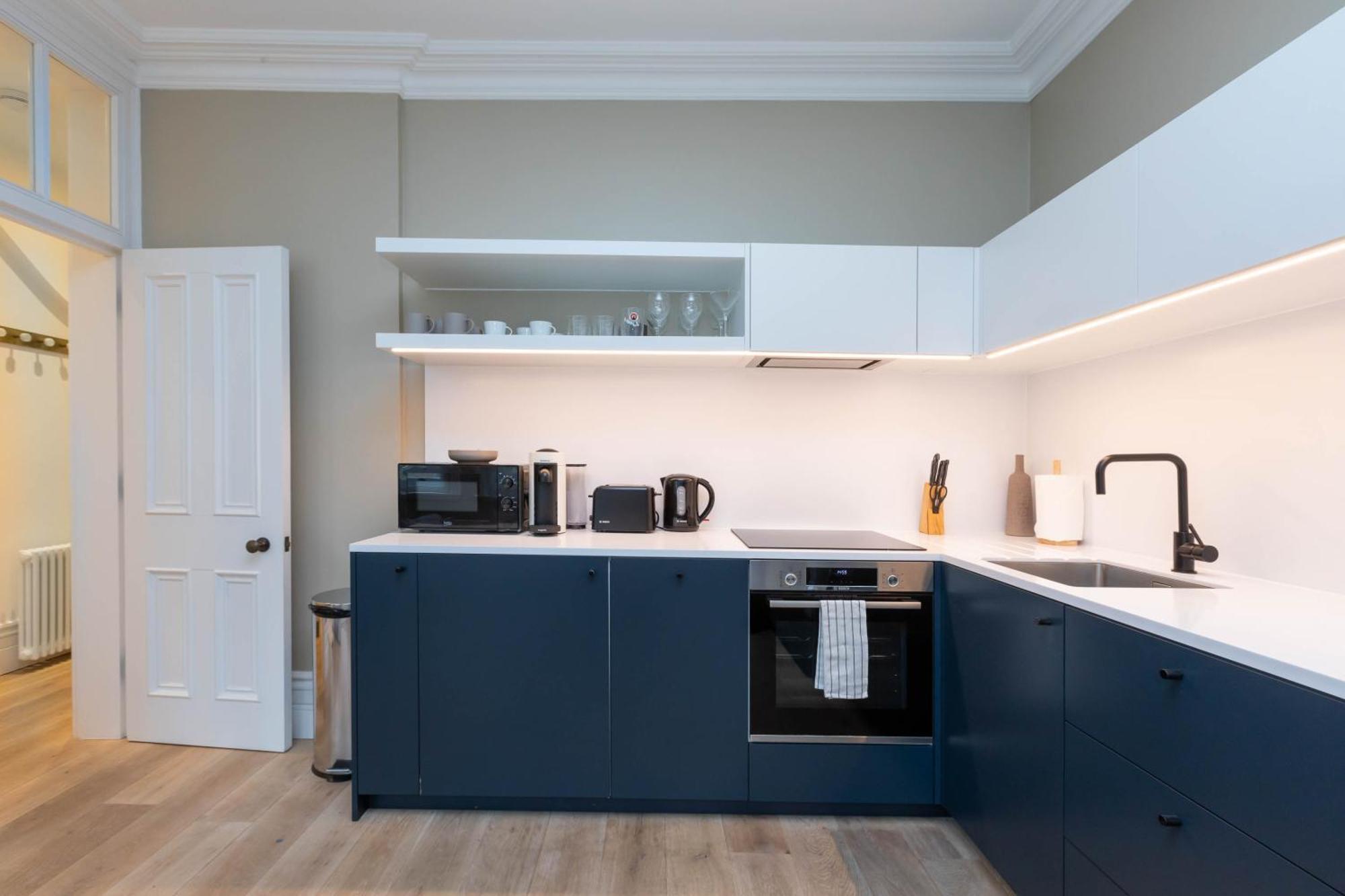 1 Bedroom In Farringdon Apartment