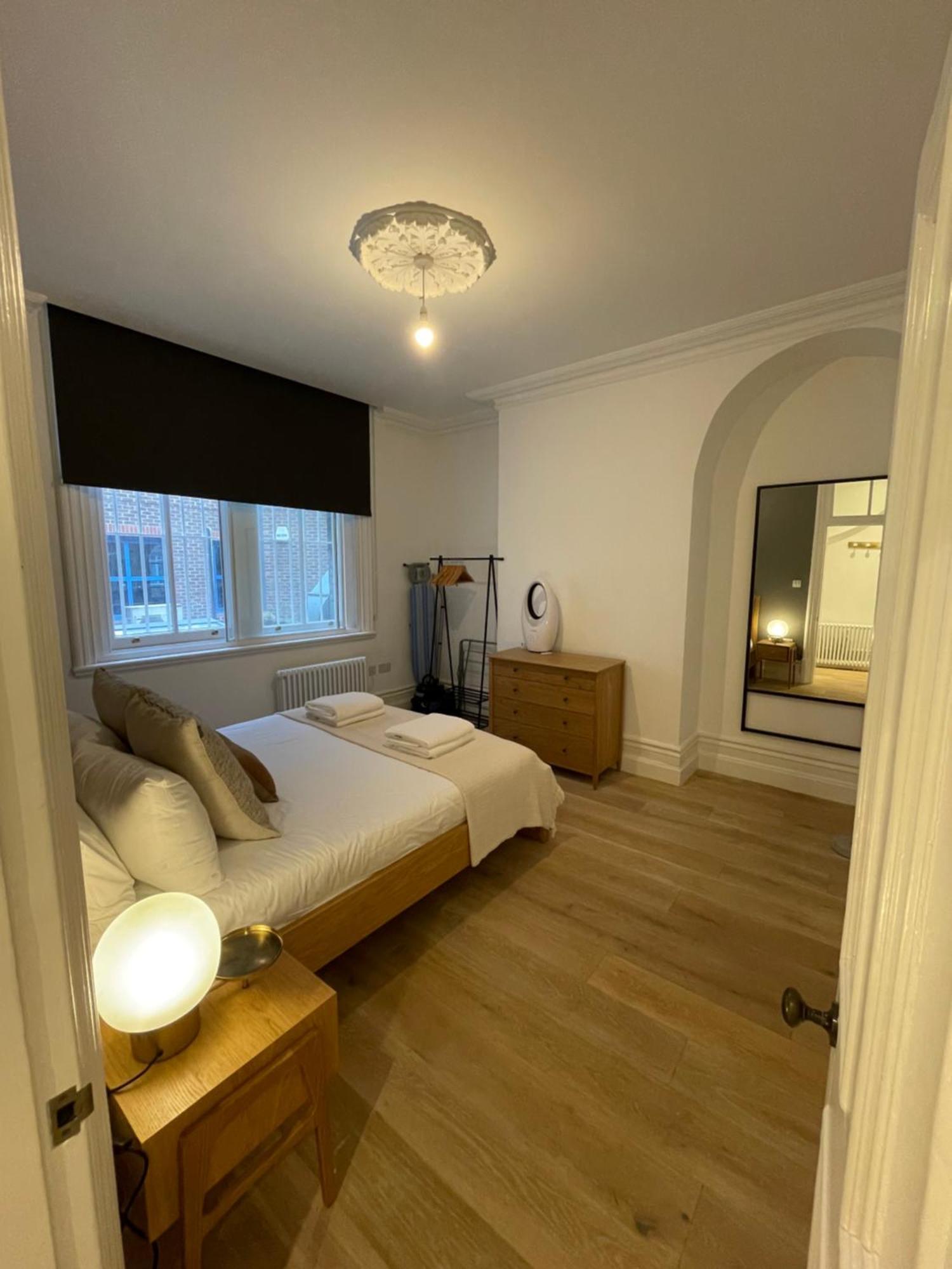 1 Bedroom In Farringdon Apartment *