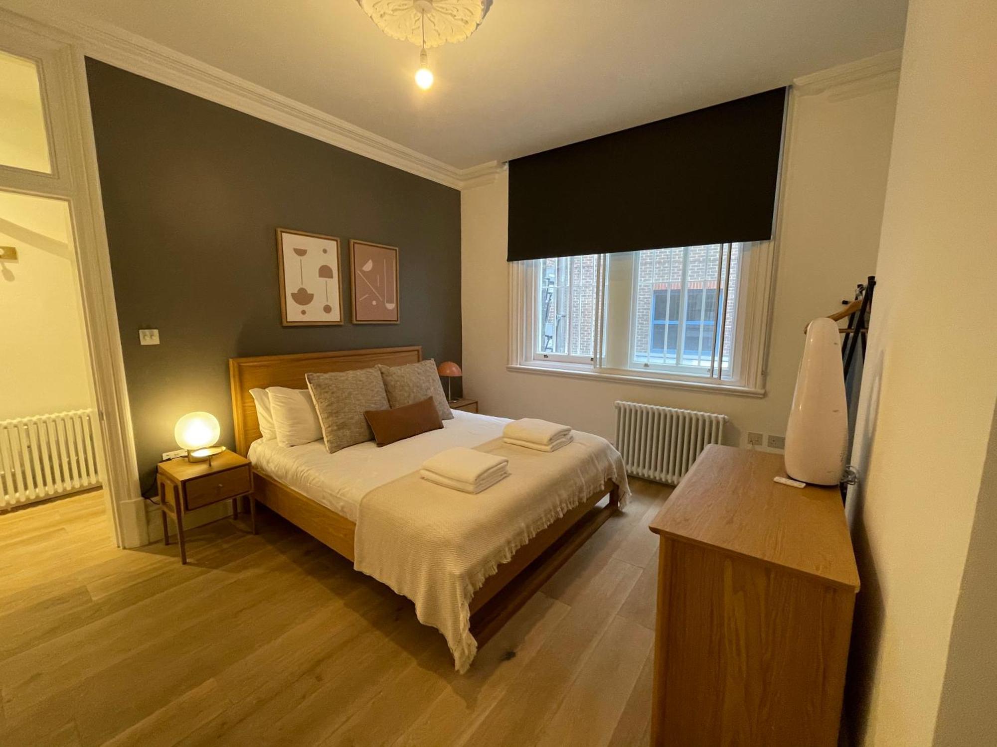 1 Bedroom In Farringdon Apartment London