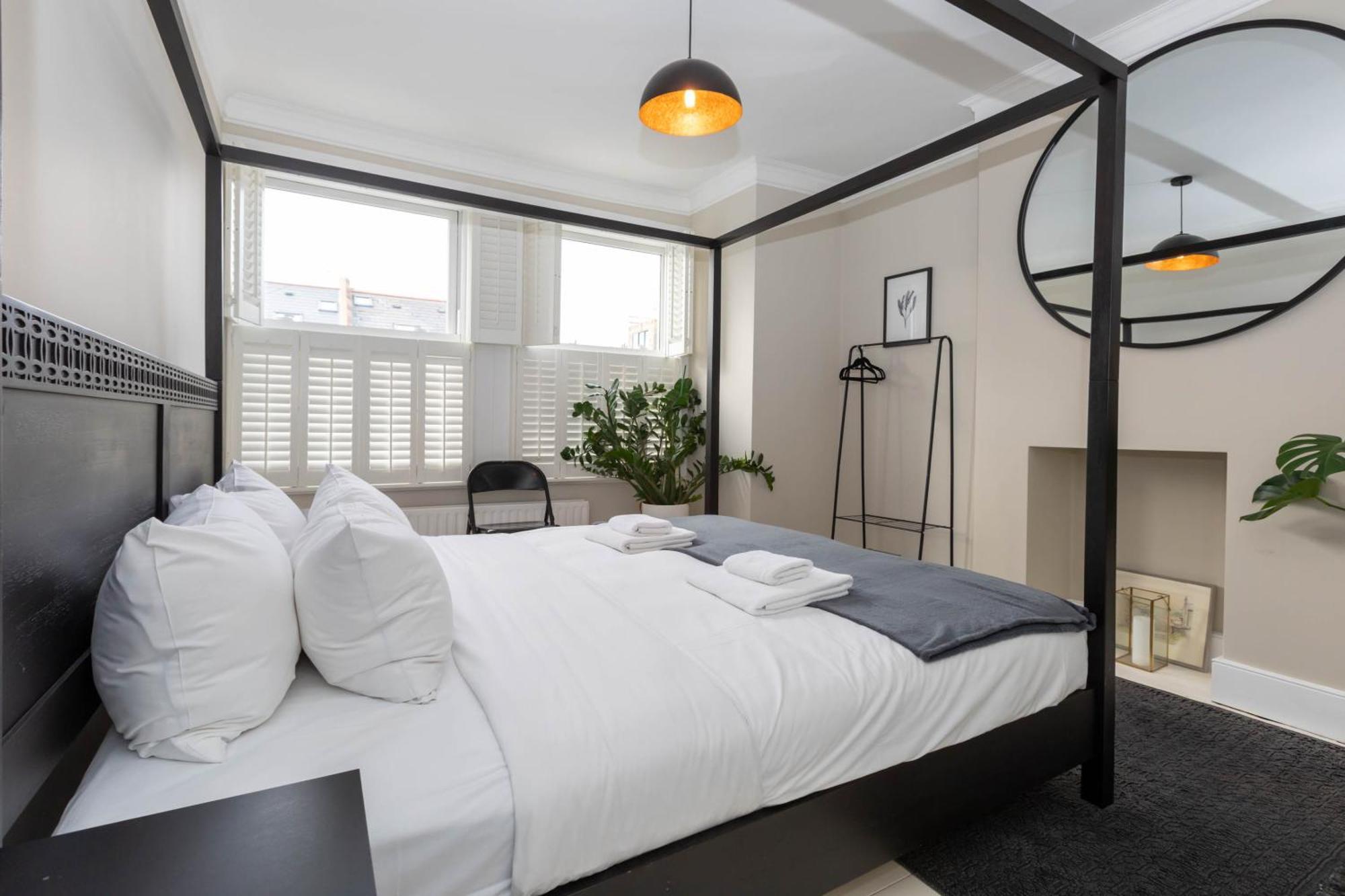 Apartment Gorgeous 3 Bedroom In Quaint Southfields London