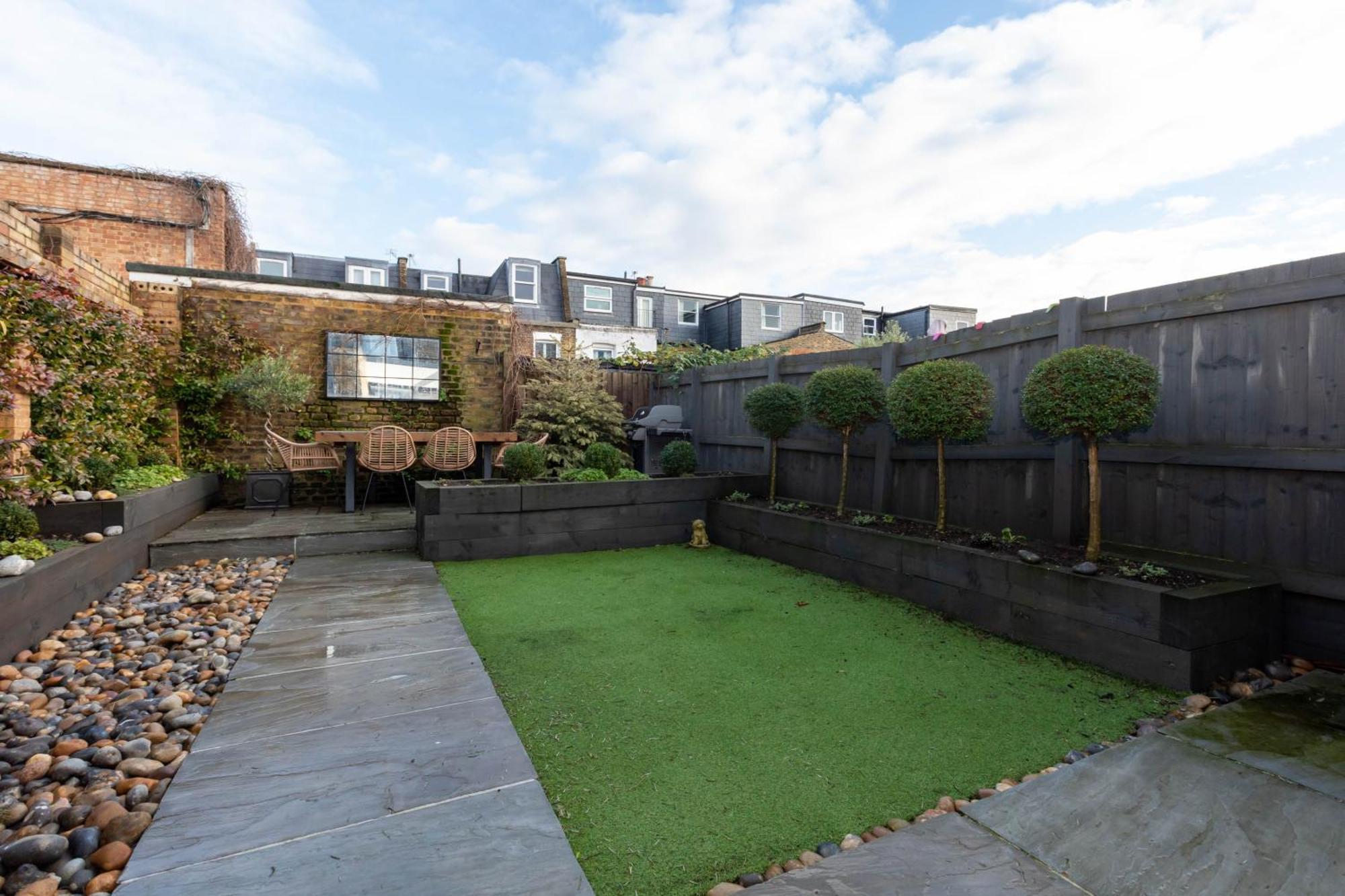 Apartment Gorgeous 3 Bedroom In Quaint Southfields London