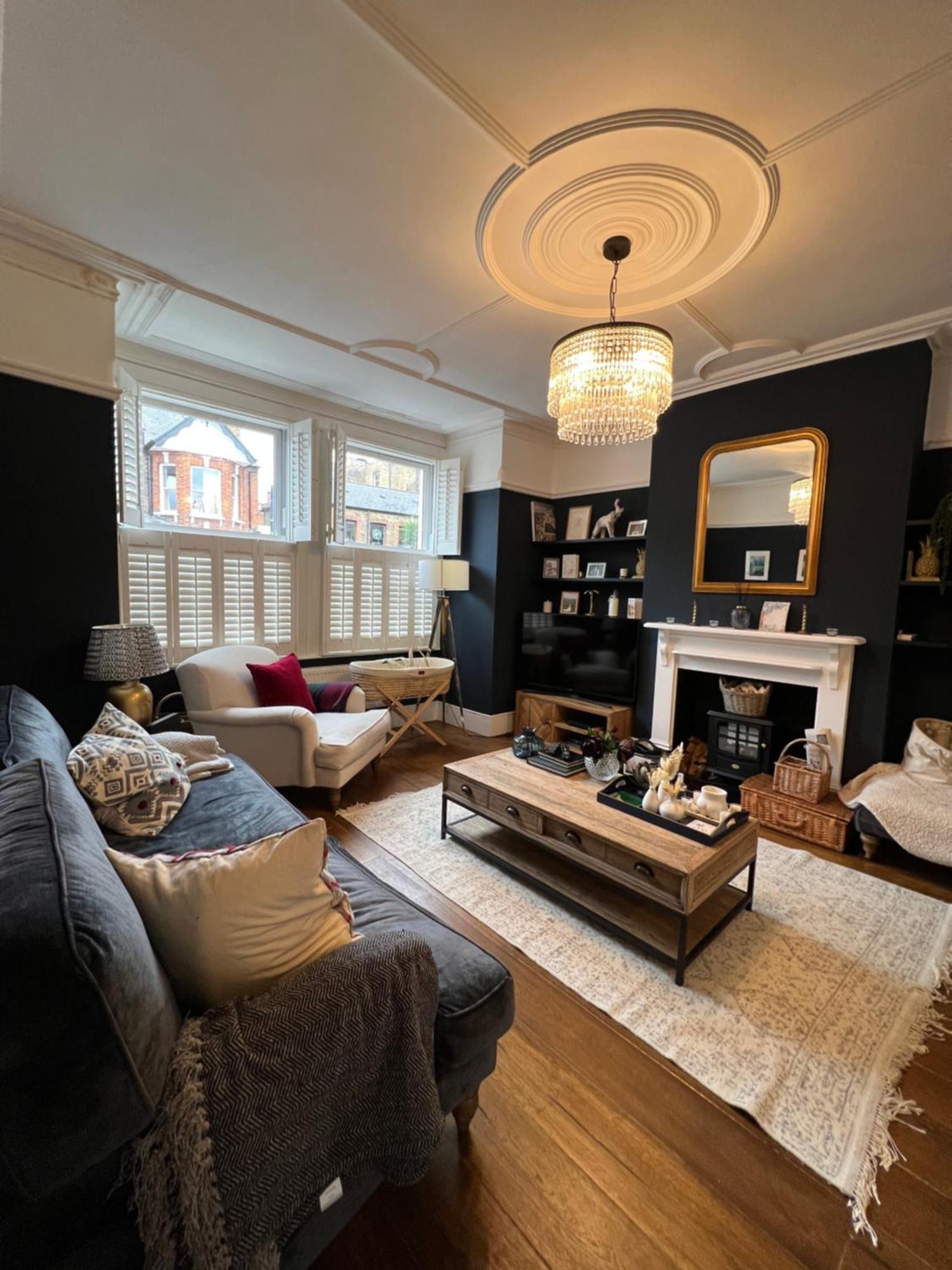 Gorgeous 3 Bedroom In Quaint Southfields London