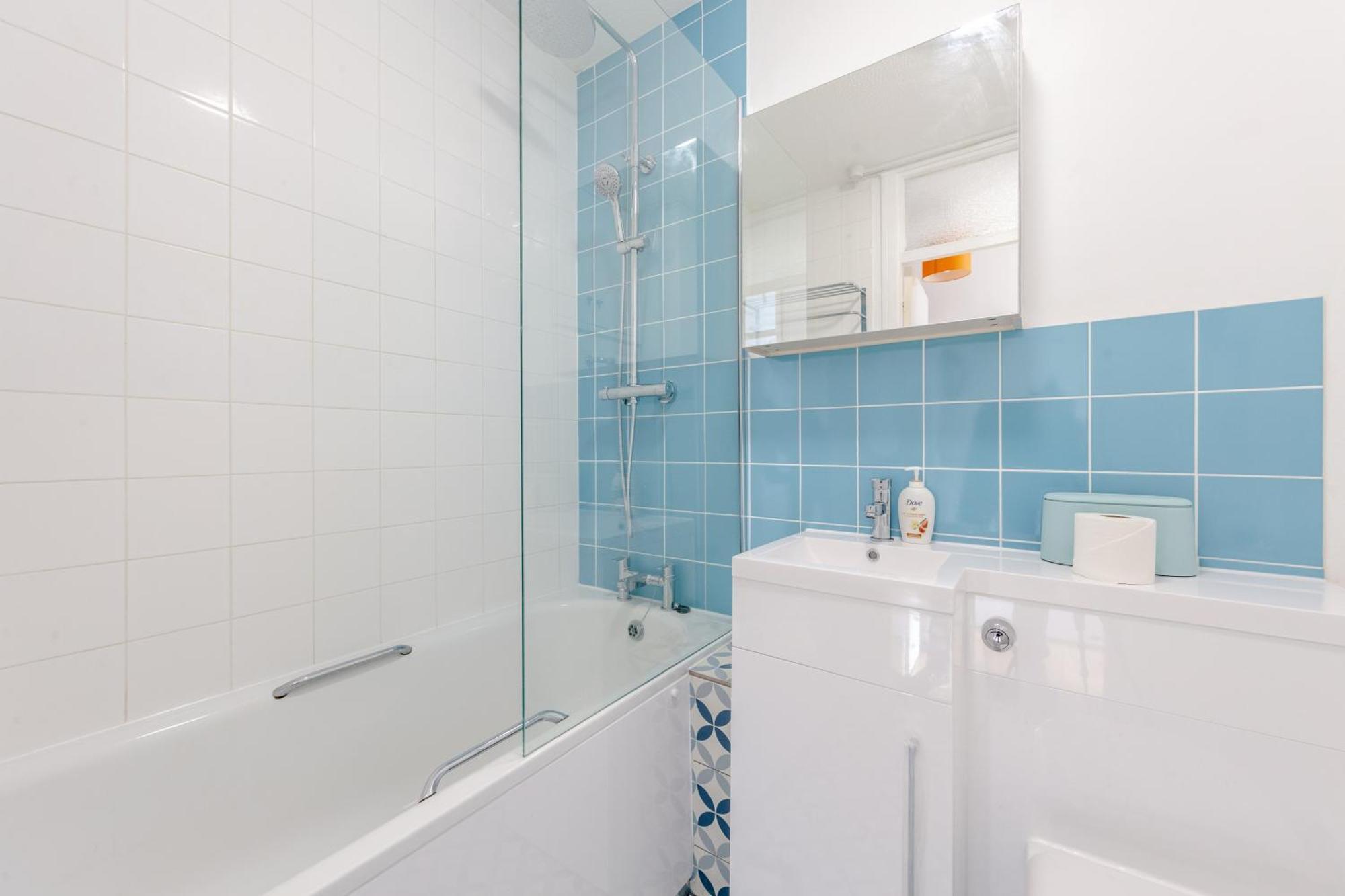 Cosy 1 Bedroom Flat Near Old Street * London
